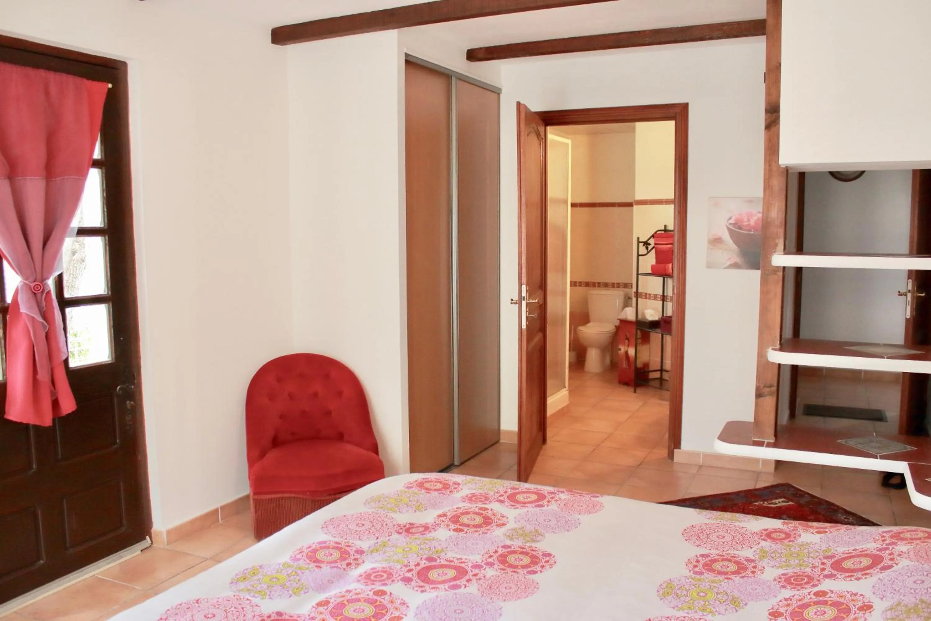 Bedroom, Bed in Domaine Le Clos des Oliviers