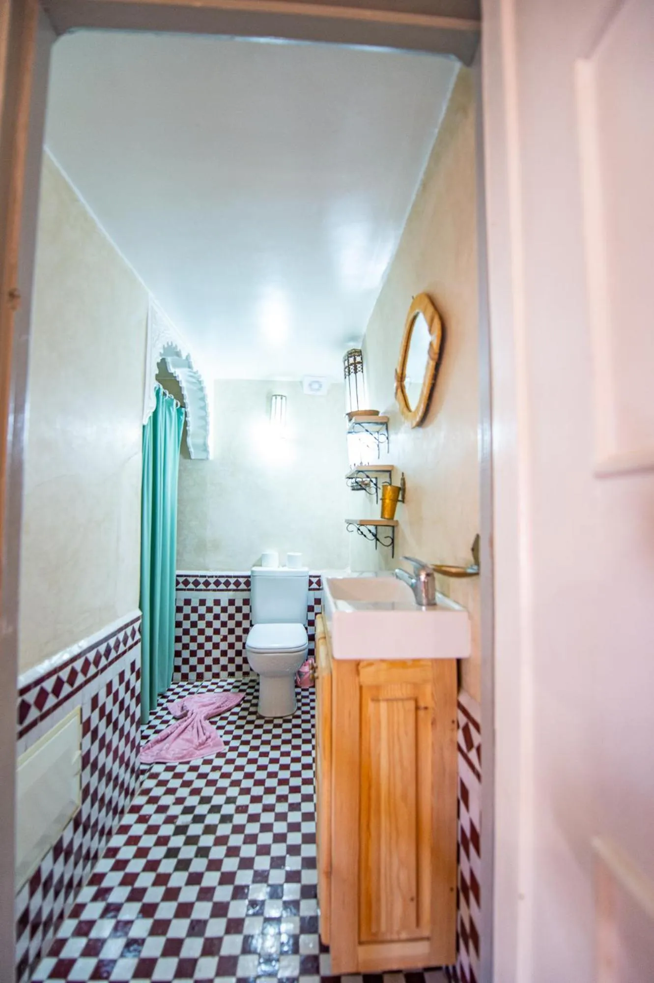 Shower in KOUTOBIA ROYAL