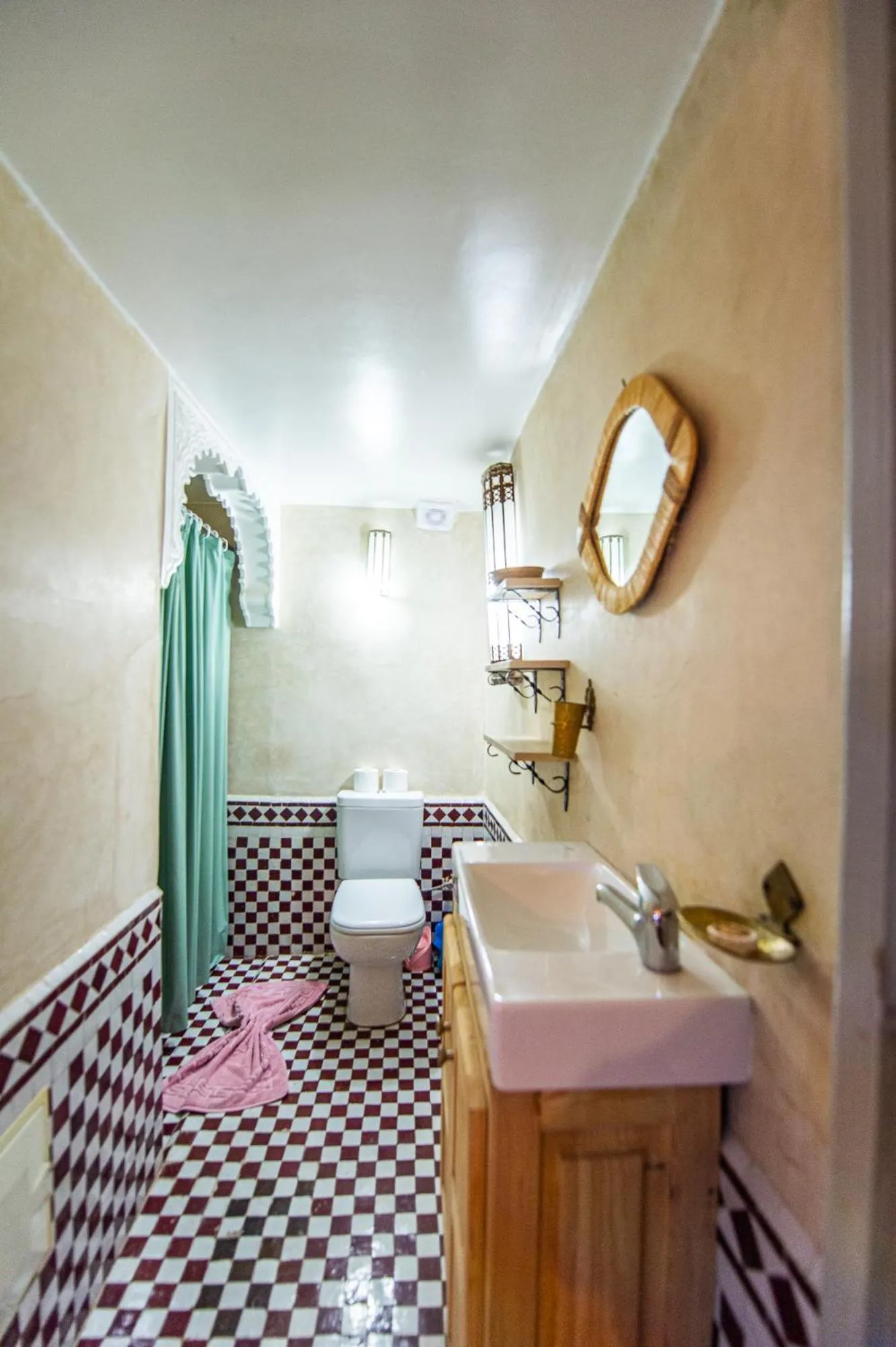 Shower in KOUTOBIA ROYAL