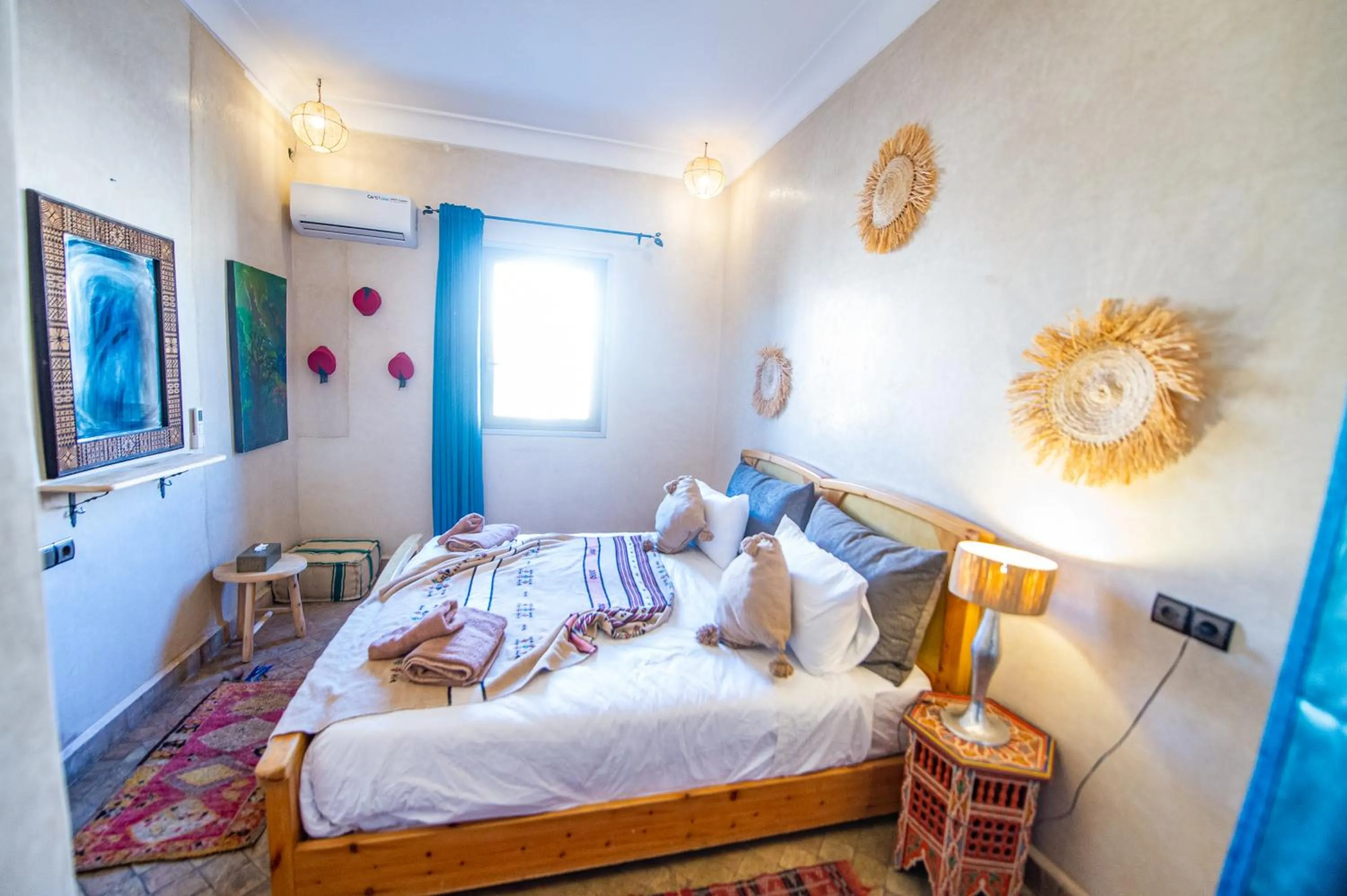 Property building, Bed in KOUTOBIA ROYAL