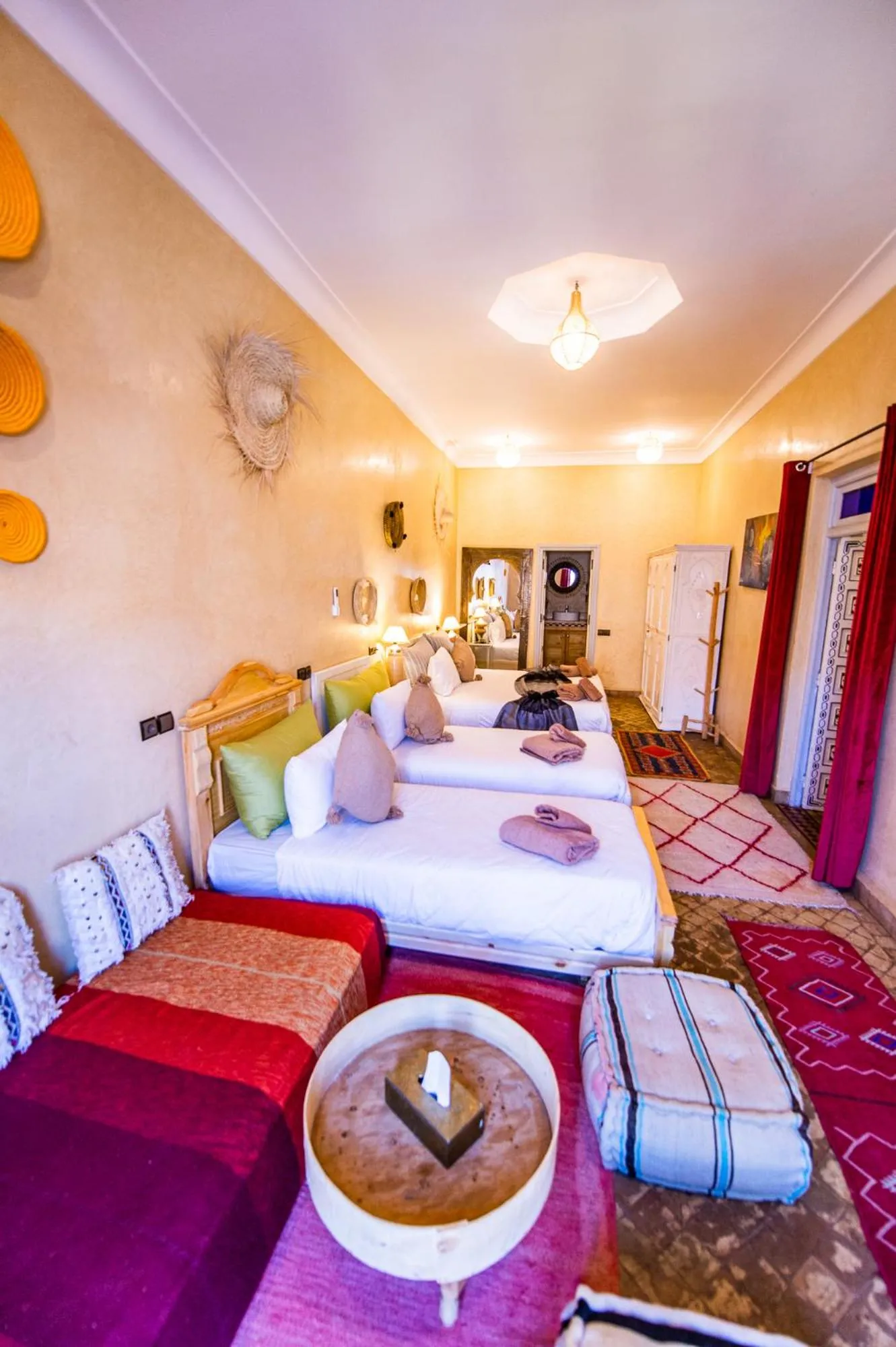 Property building, Bed in KOUTOBIA ROYAL