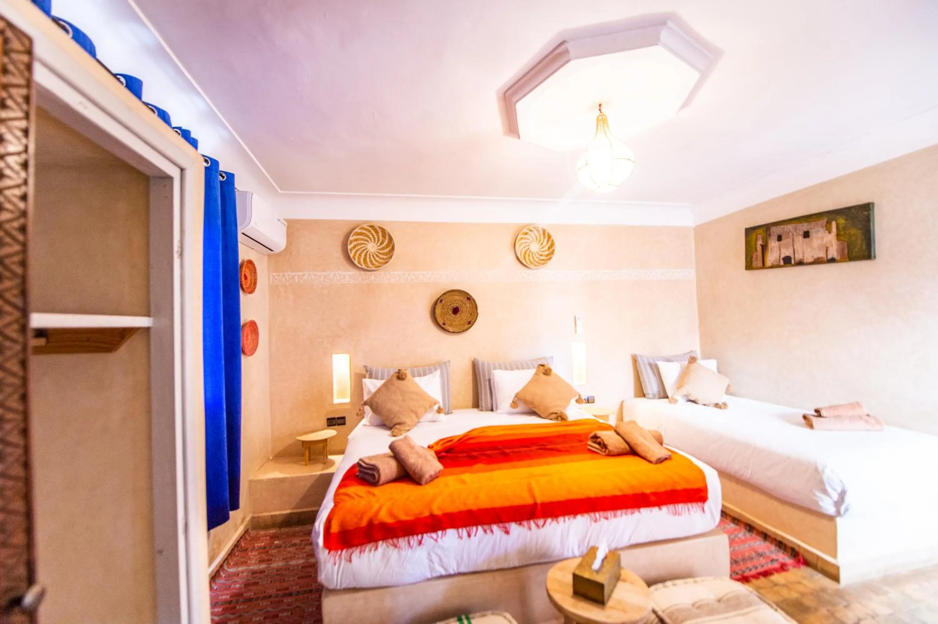 Bed in KOUTOBIA ROYAL