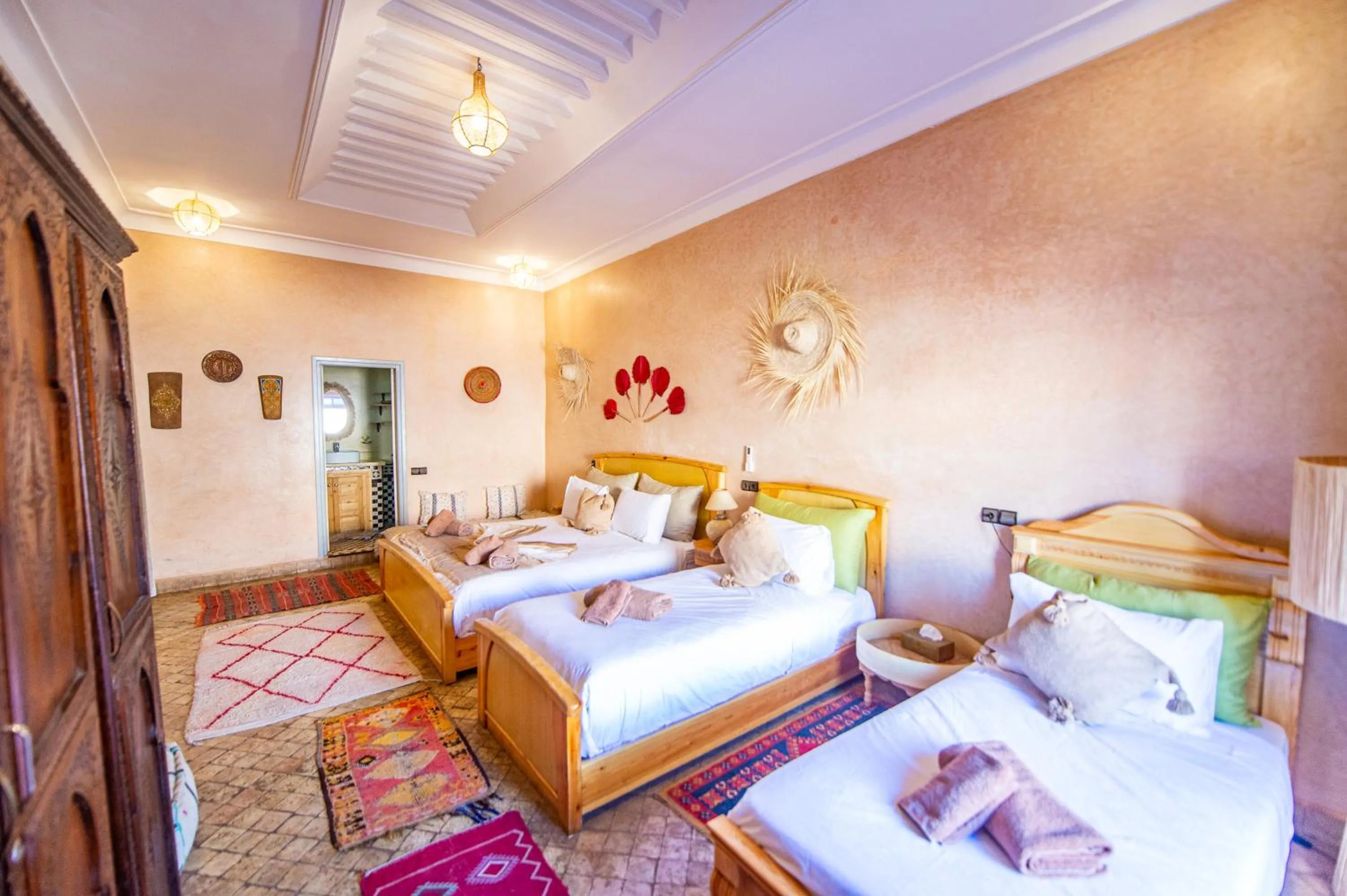 Property building, Bed in KOUTOBIA ROYAL