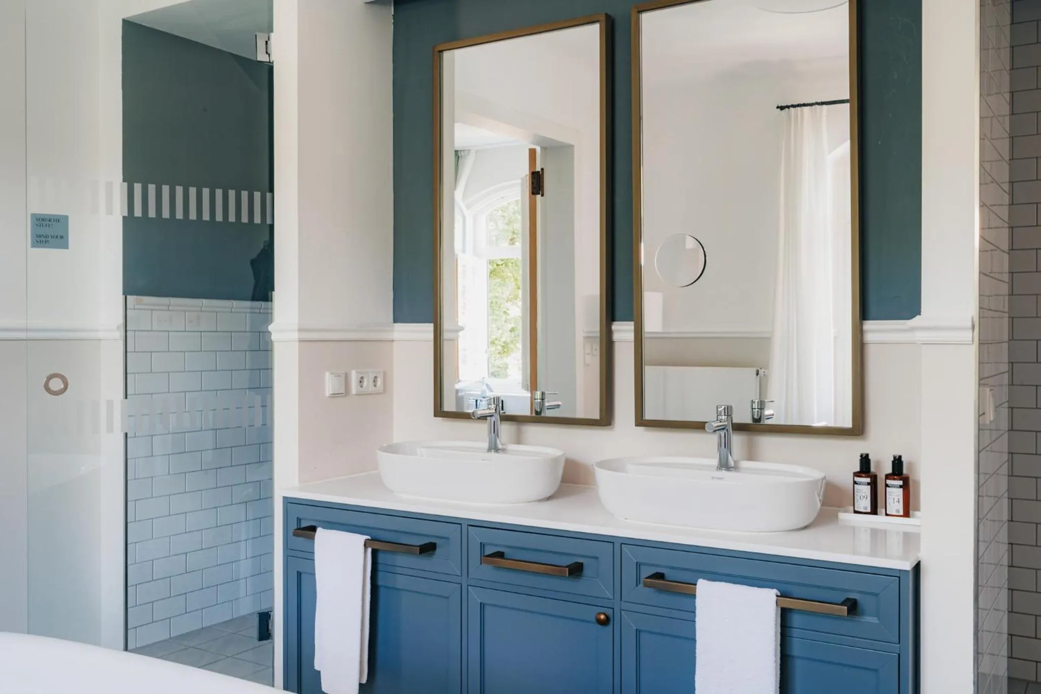 Shower in AMERON Neuschwanstein Alpsee Resort & Spa