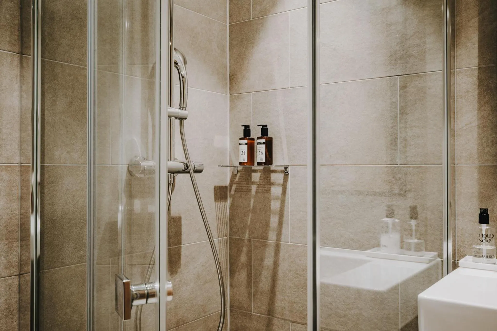 Shower in AMERON Neuschwanstein Alpsee Resort & Spa