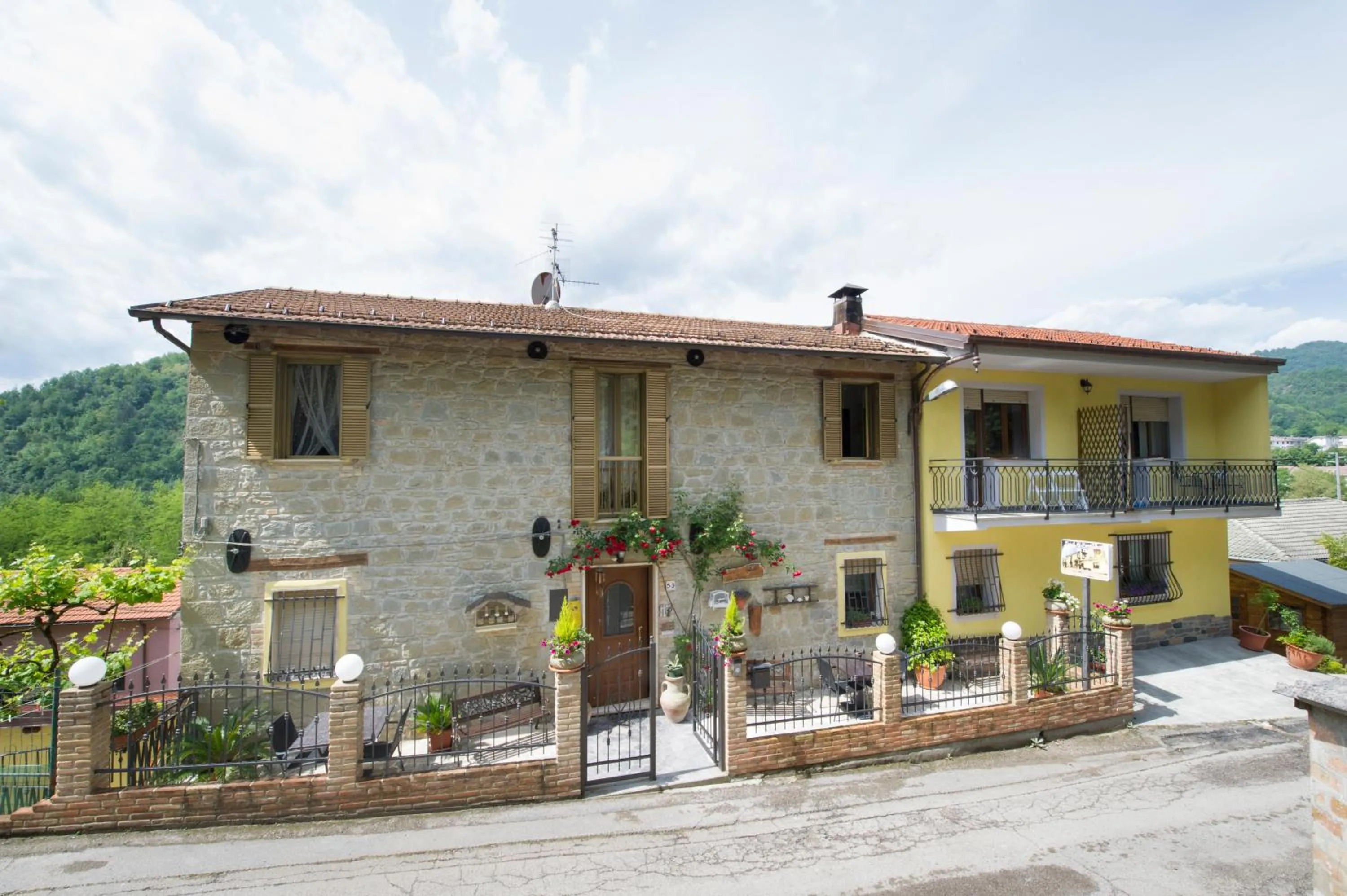 Property building in B&B Villa Filetta
