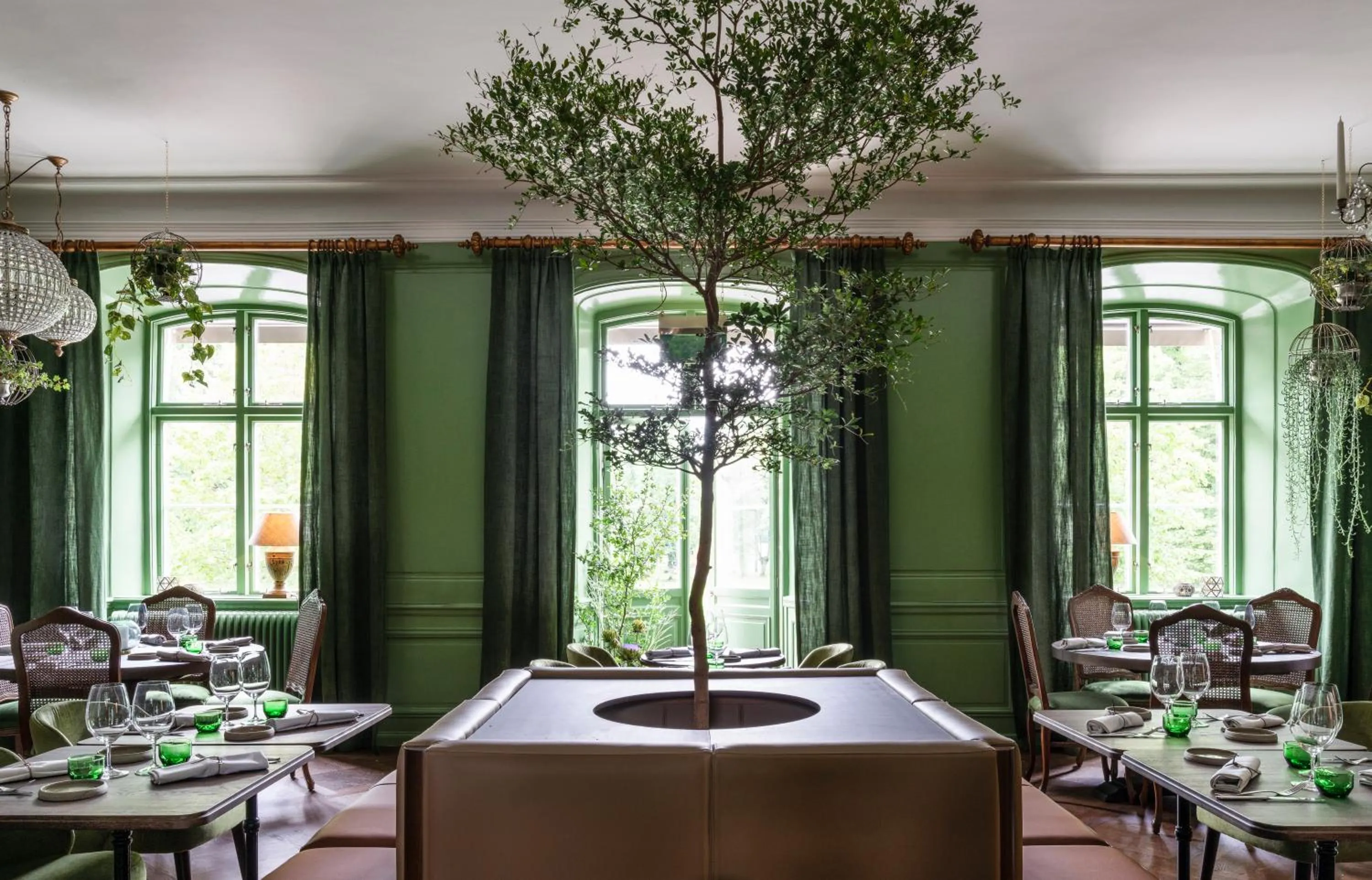 Restaurant/places to eat in Åkeshofs Slott