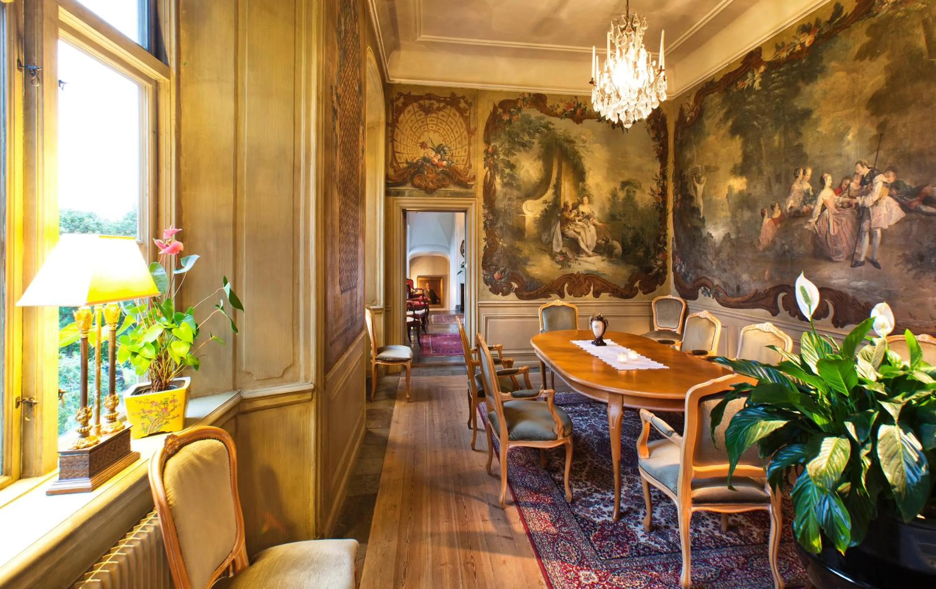 Communal lounge/ TV room in Åkeshofs Slott