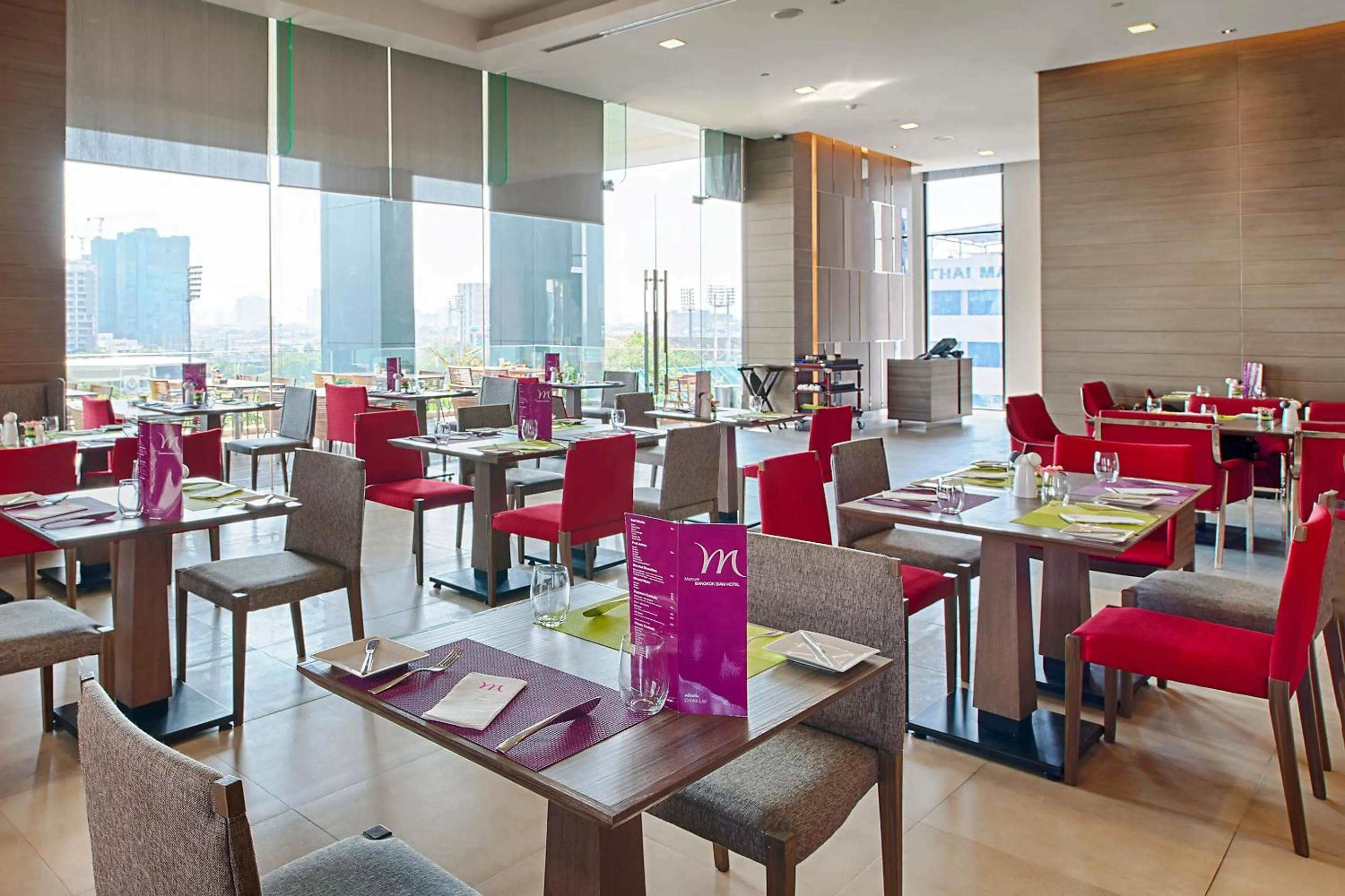 Restaurant/places to eat in ibis Bangkok Siam