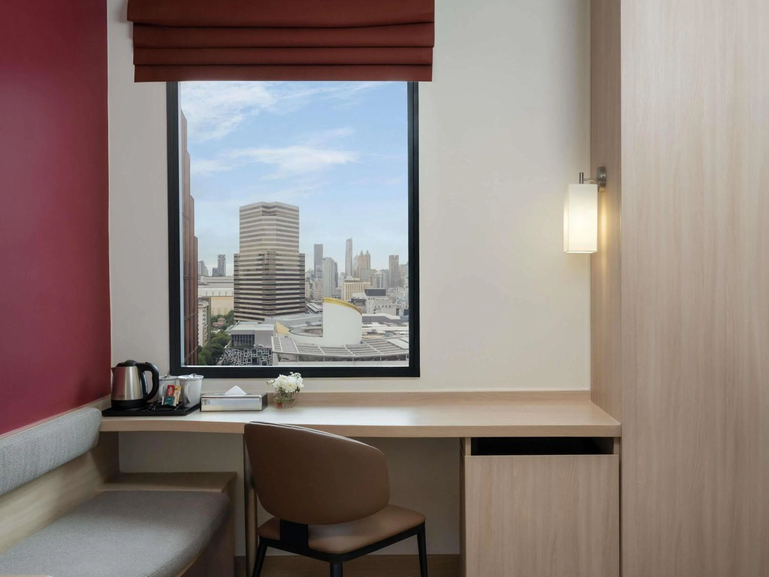 Bedroom in ibis Bangkok Siam