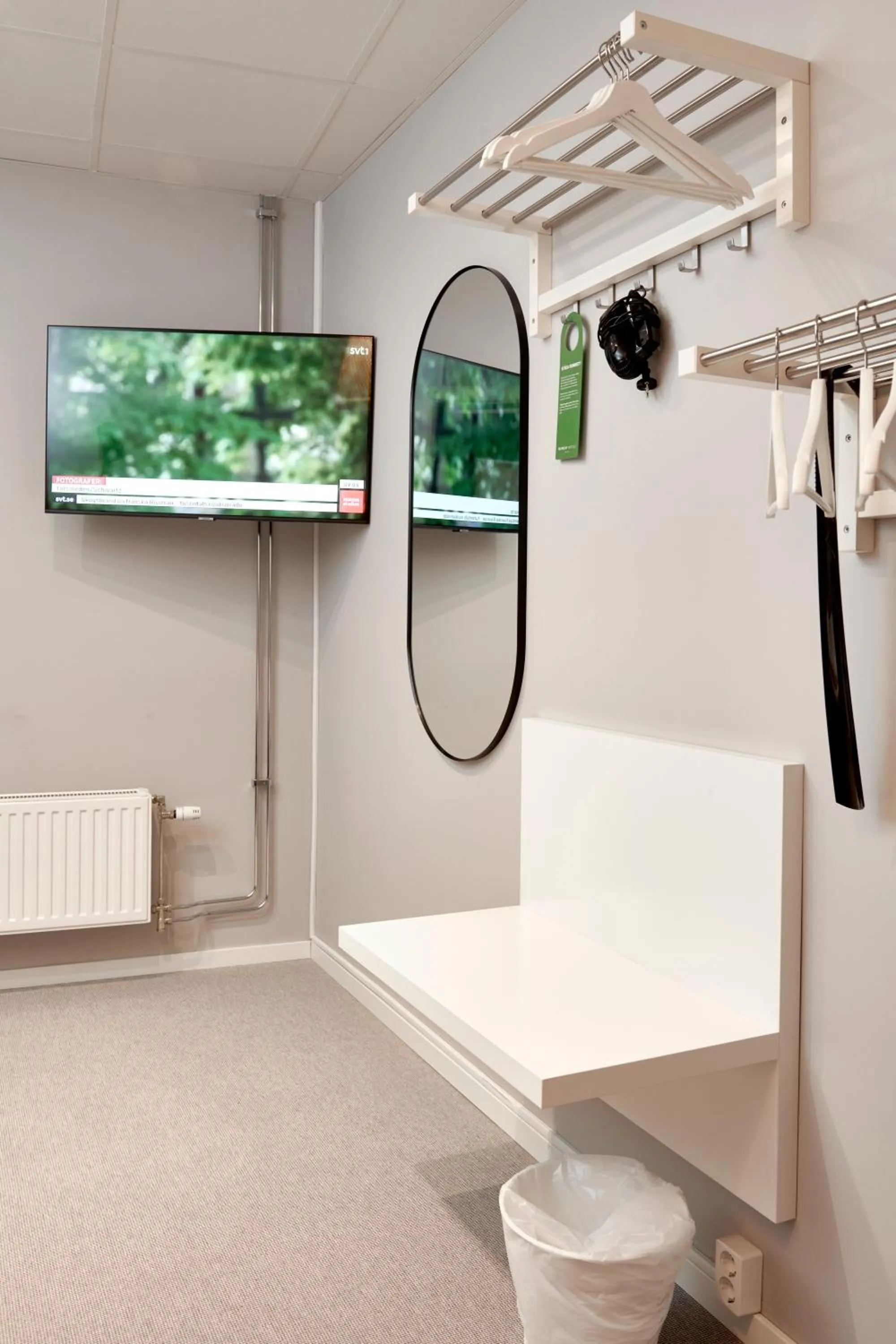 Photo of the whole room in Moment Hotels