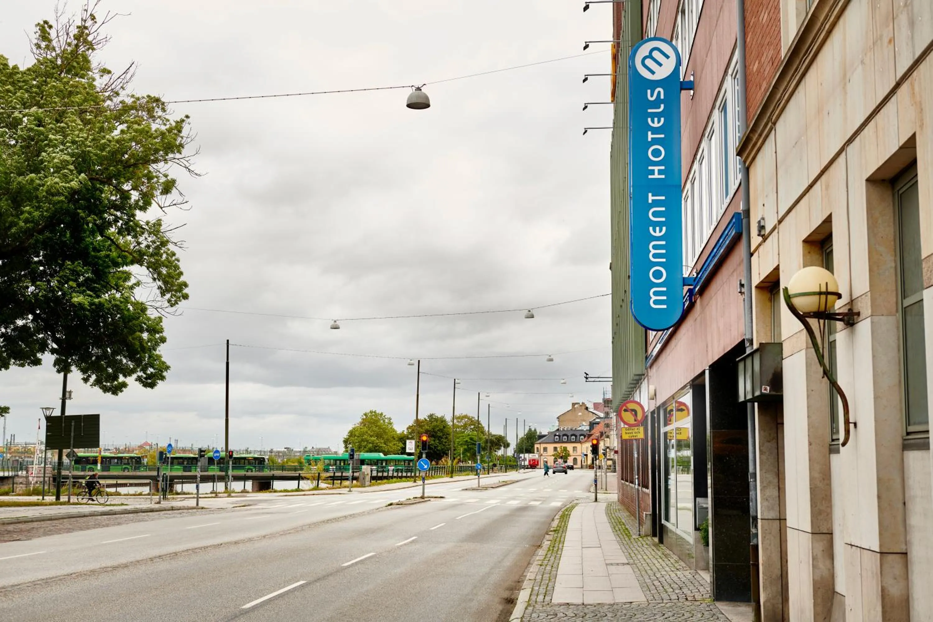Facade/entrance in Moment Hotels