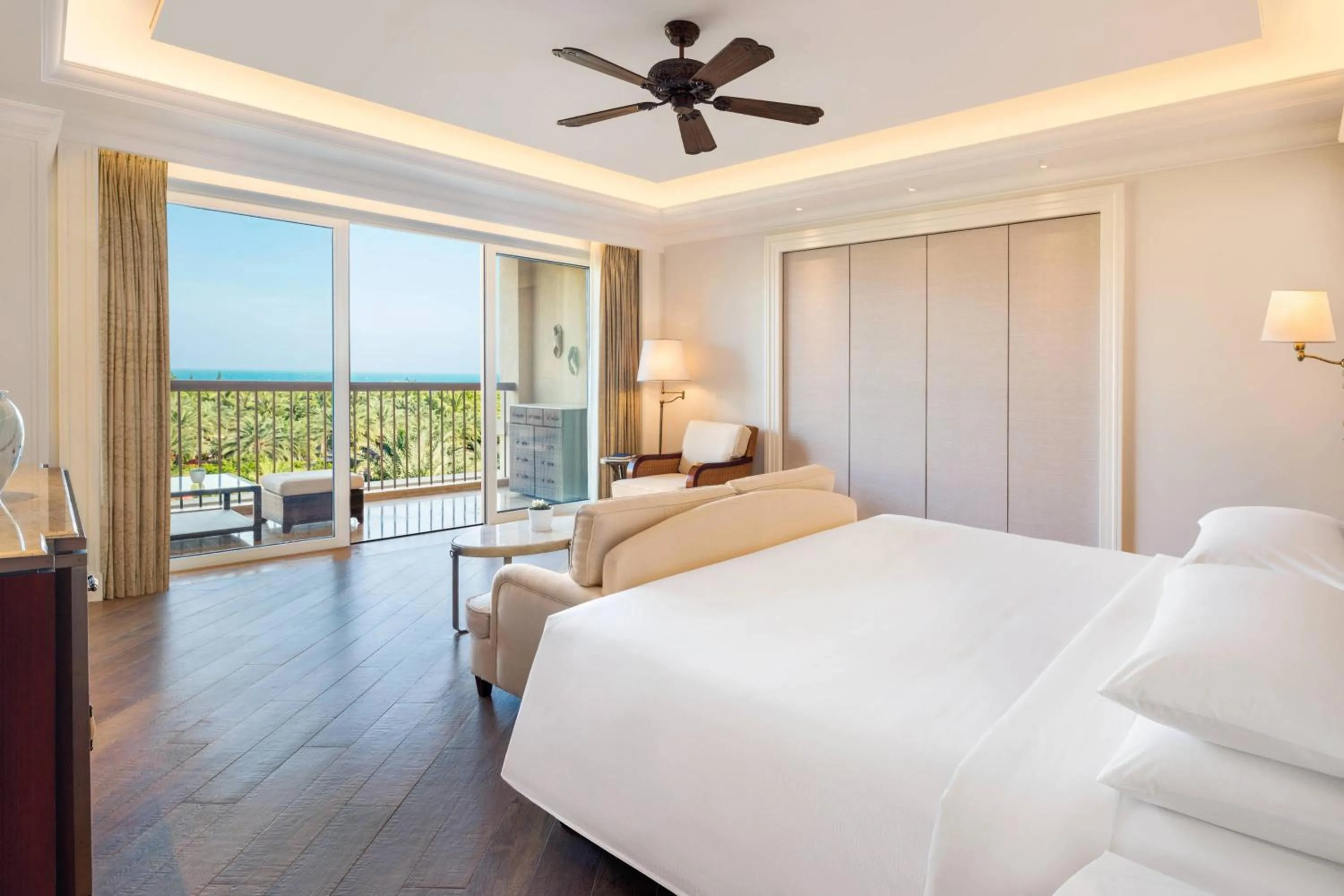 Photo of the whole room, Bed in JW Marriott Sanya Haitang Bay Resort & Spa