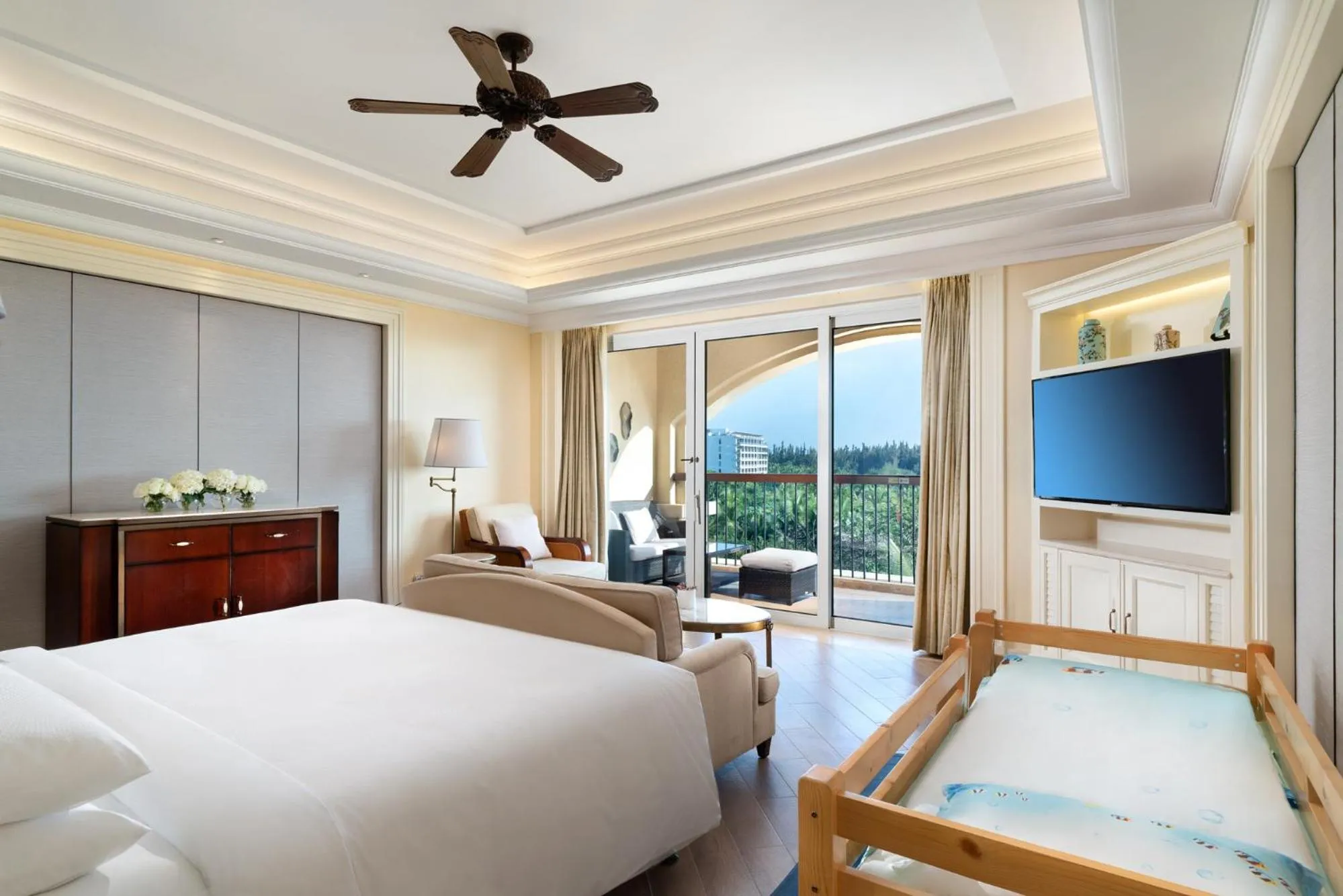 Photo of the whole room, Bed in JW Marriott Sanya Haitang Bay Resort & Spa
