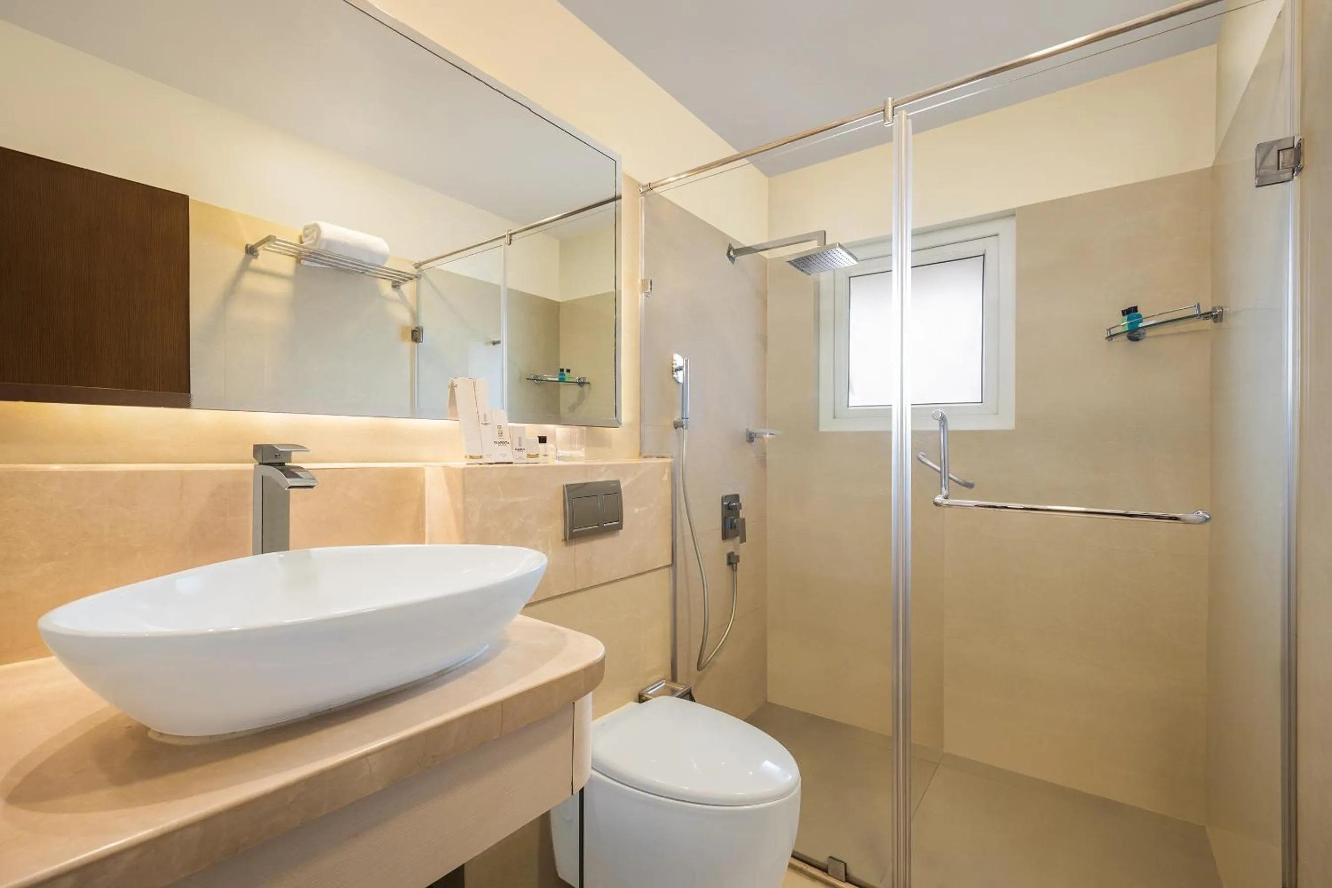 Toilet in Fortune Hosur - Member ITC Hotels' Group