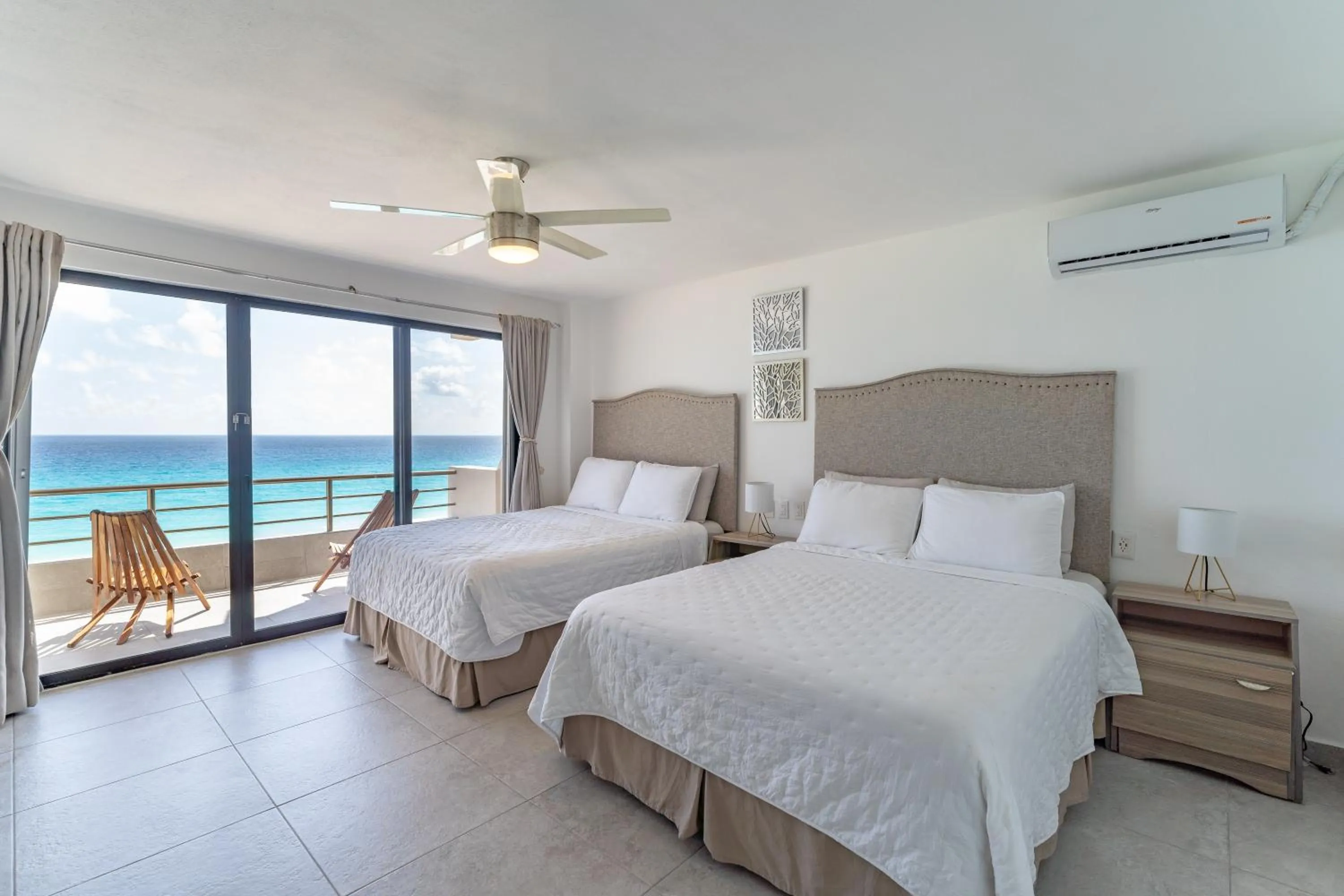 Bedroom, Bed in Sparkling Ocean View in Cancun