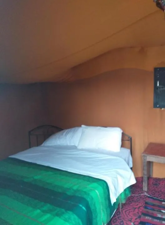 Bedroom, Bed in Auberge Camping Ocean des dunes