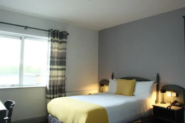 Bedroom, Bed in Ferryport House B&B