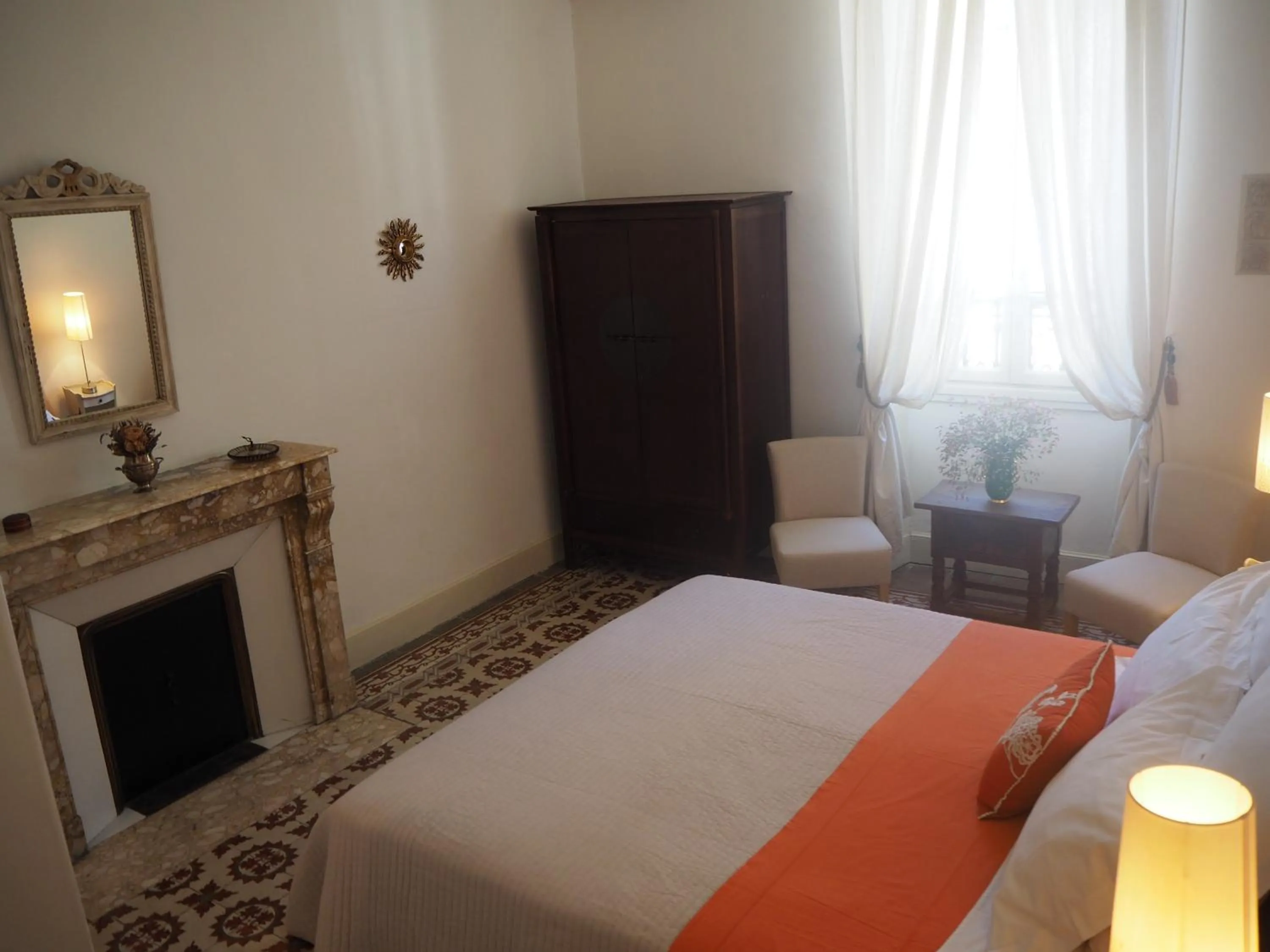 Photo of the whole room, Bed in Maison Velvet