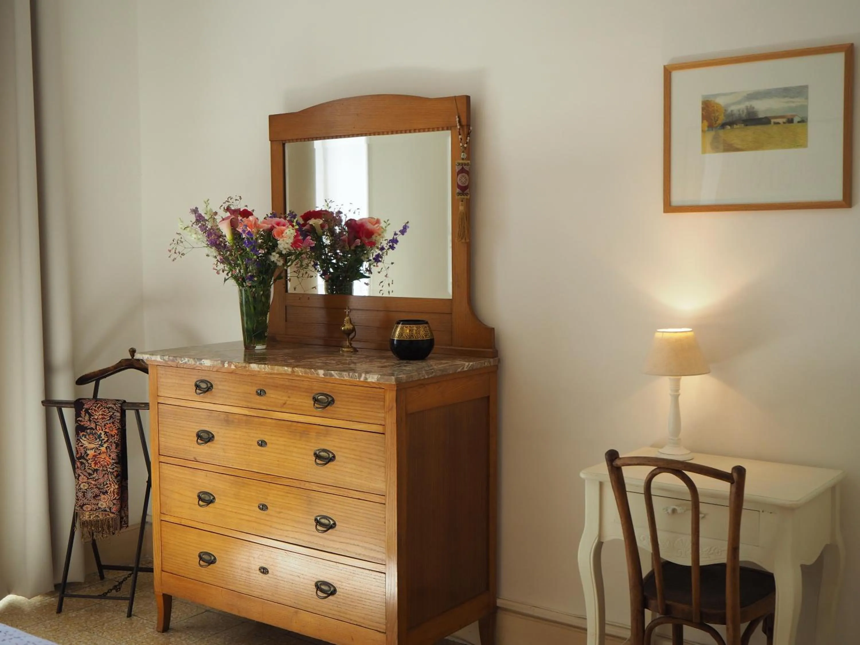 hair dresser in Maison Velvet