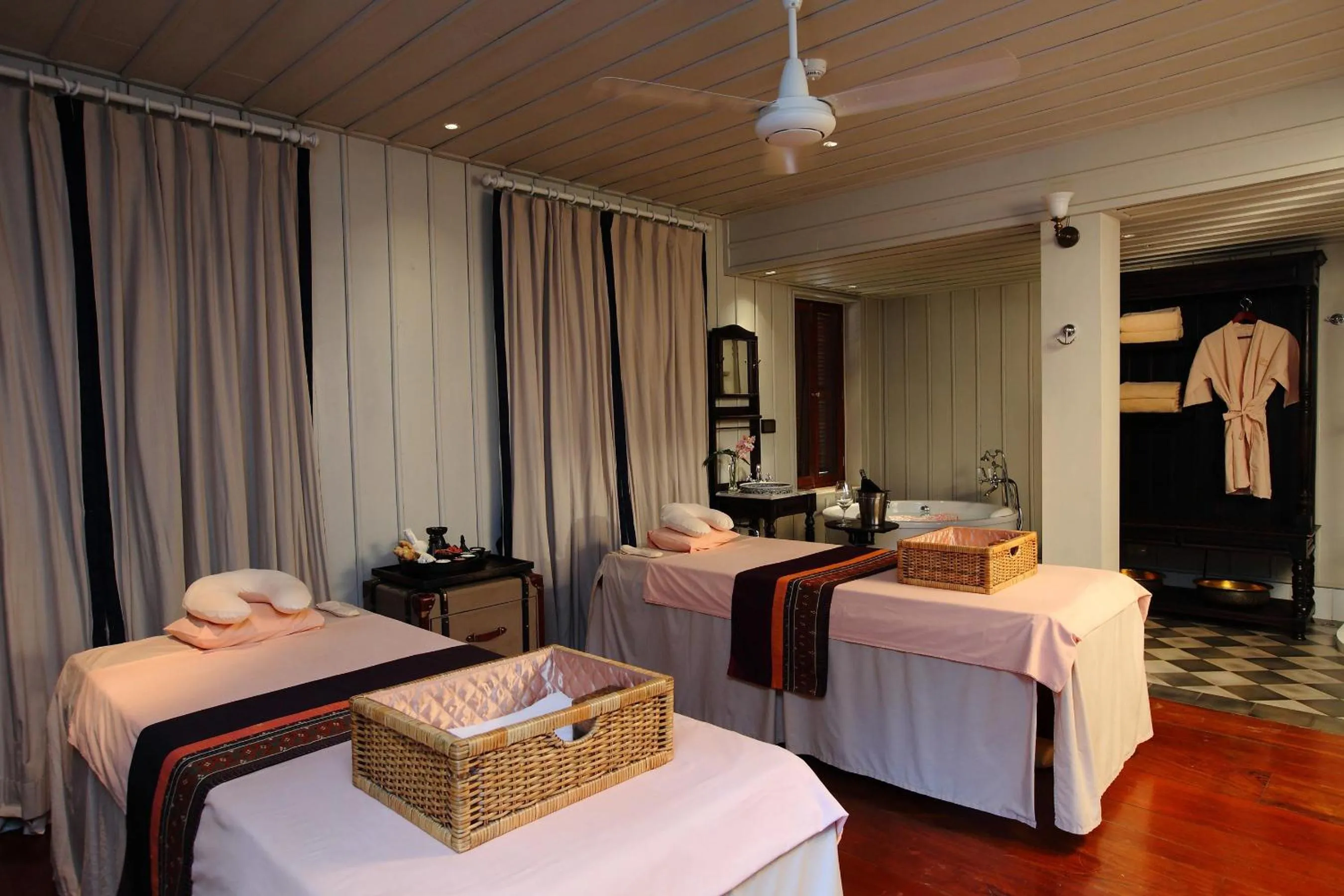 Massage, Bed in Burasari Heritage Luang Prabang