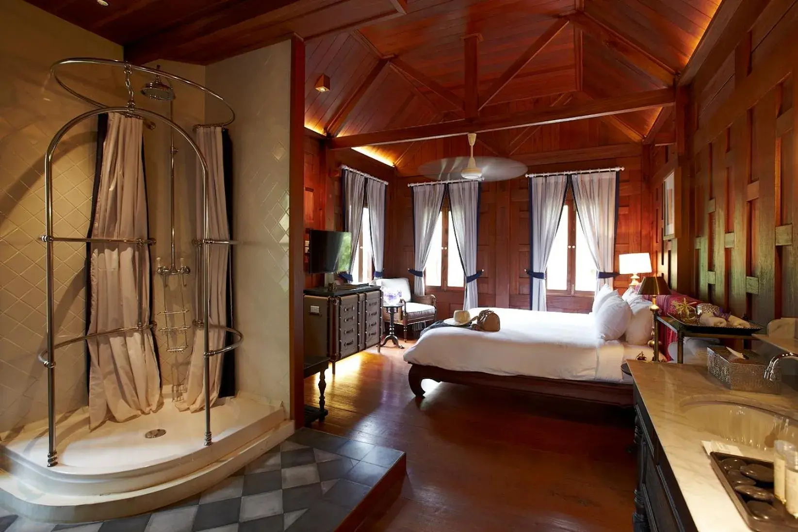 Superior Double Room in Burasari Heritage Luang Prabang Superior Double Room in Burasari Heritage Luang Prabang