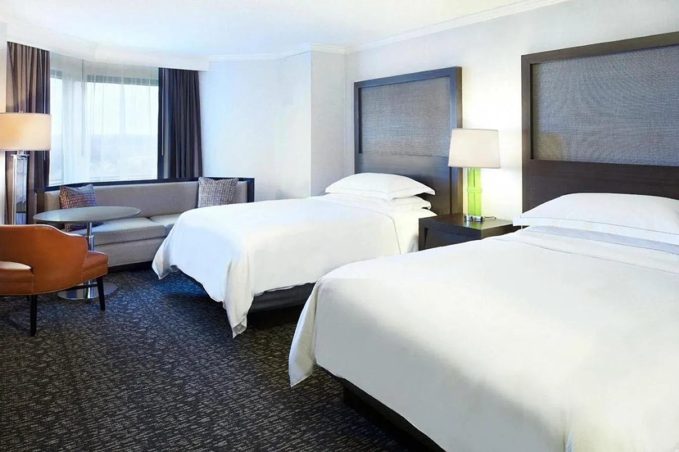 Bedroom, Bed in Hilton Minneapolis-St Paul Airport