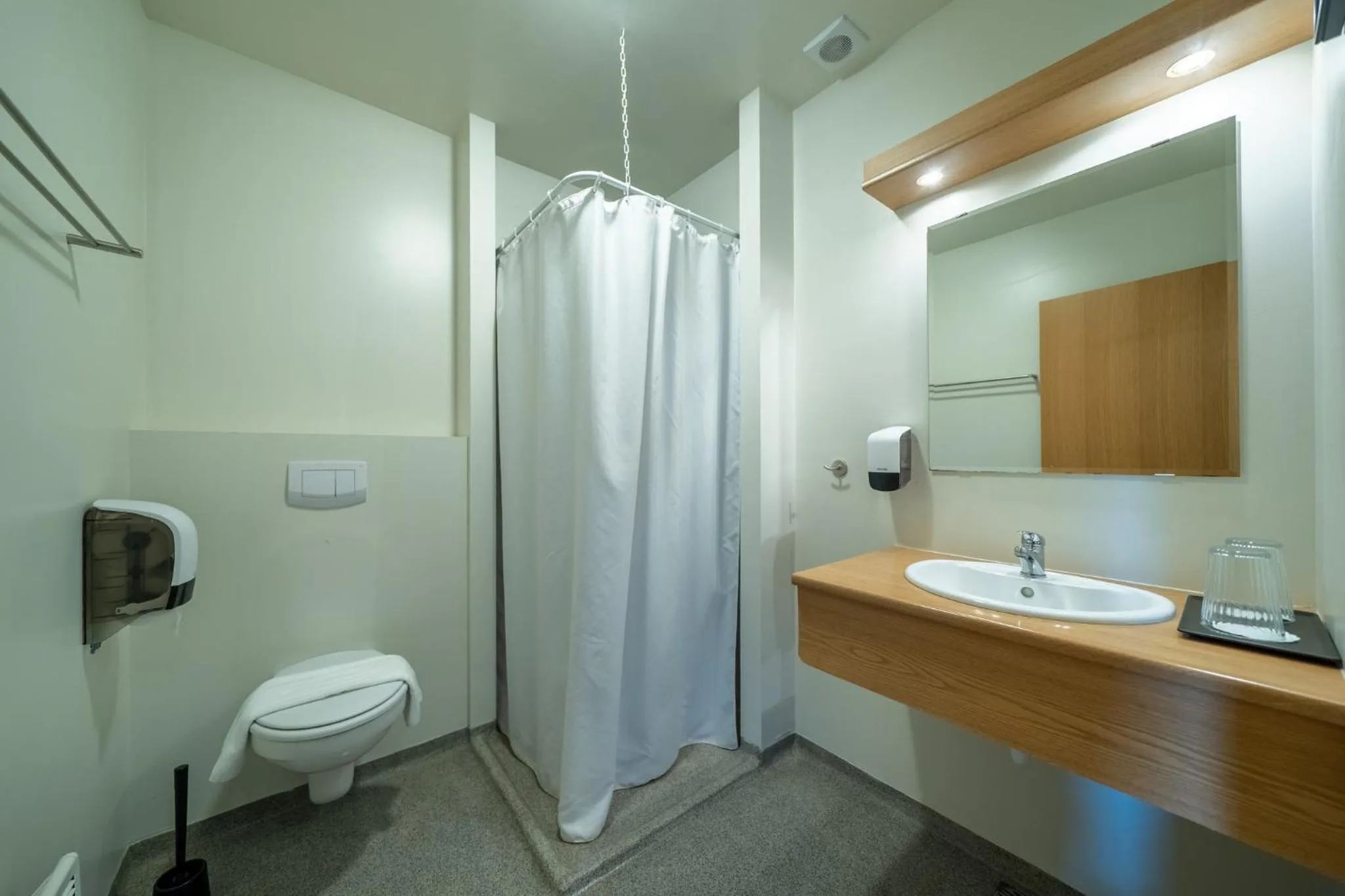 Bathroom in Adventure Hotel Geirland
