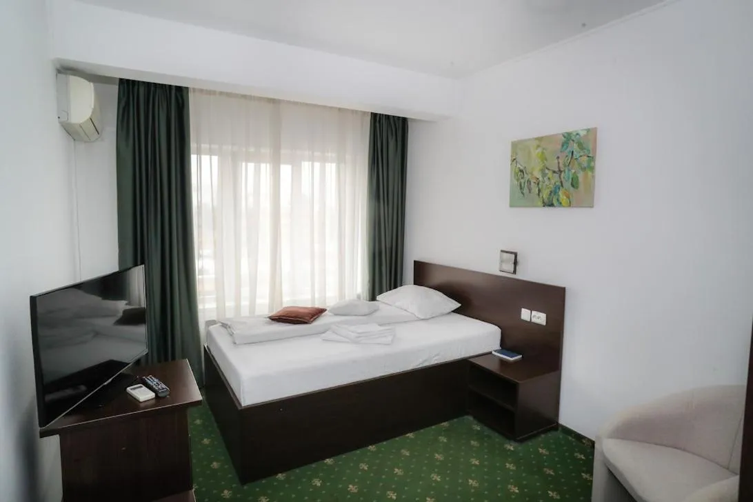 Photo of the whole room, Bed in Hotel Pami