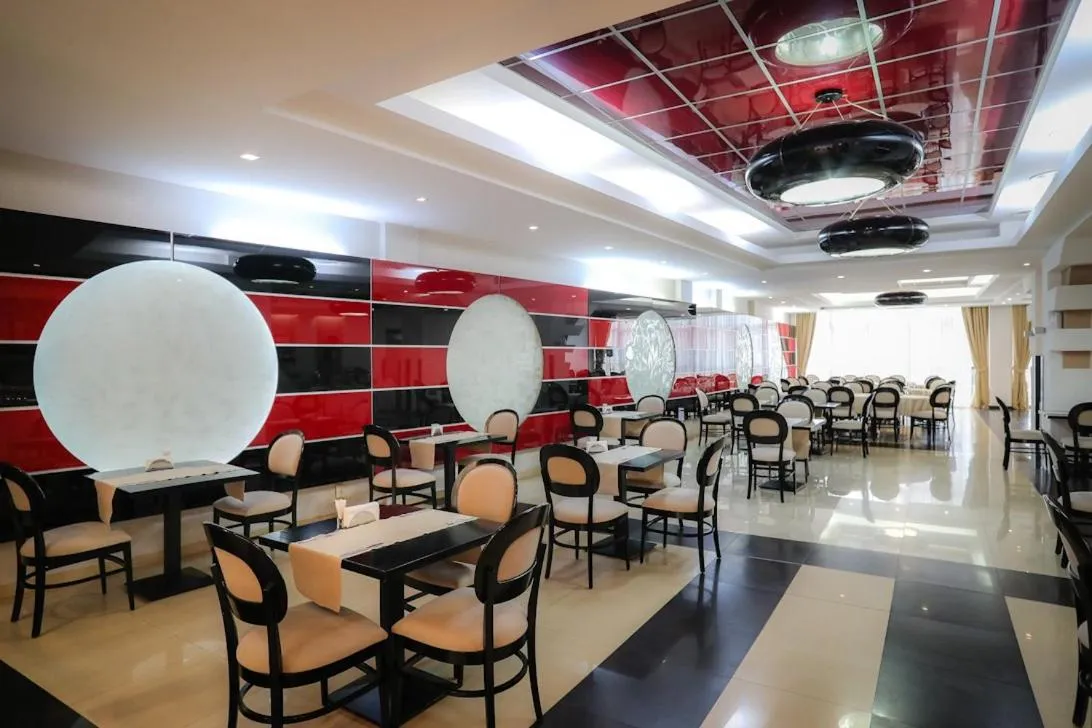 Restaurant/places to eat in Hotel Pami