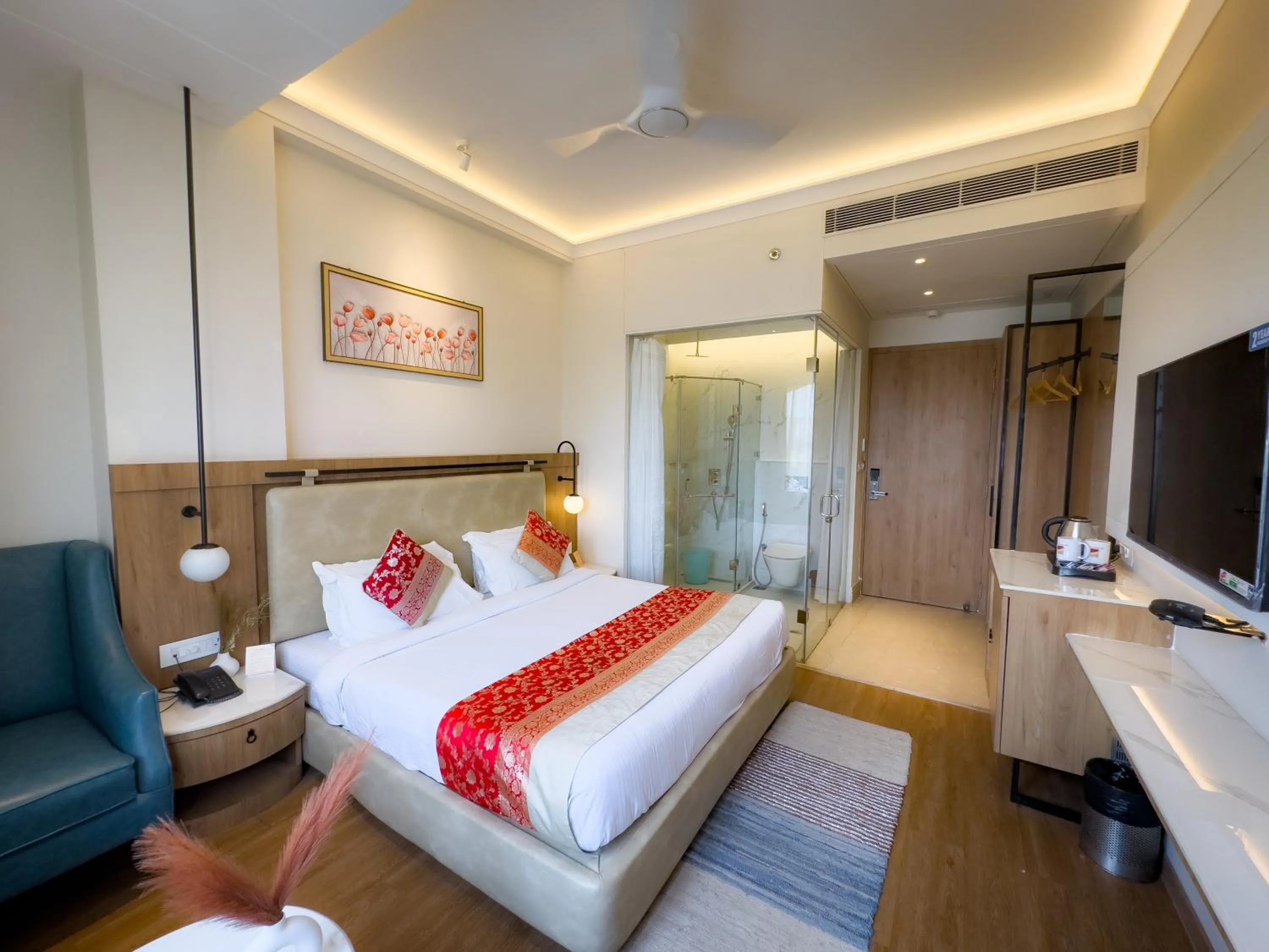 Bathroom, Bed in New Hotel Broadway