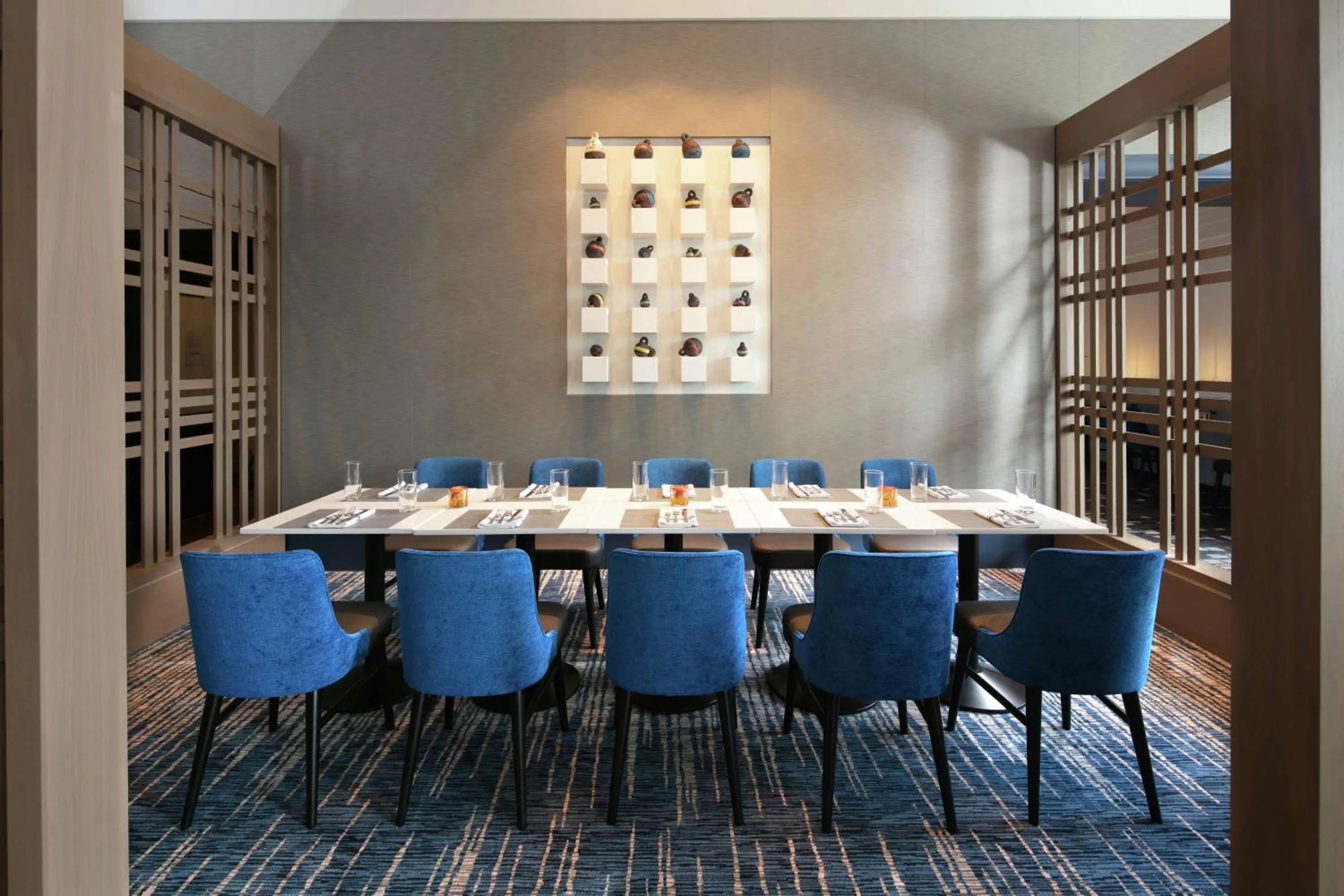 Restaurant/places to eat in Hilton Madison Monona Terrace