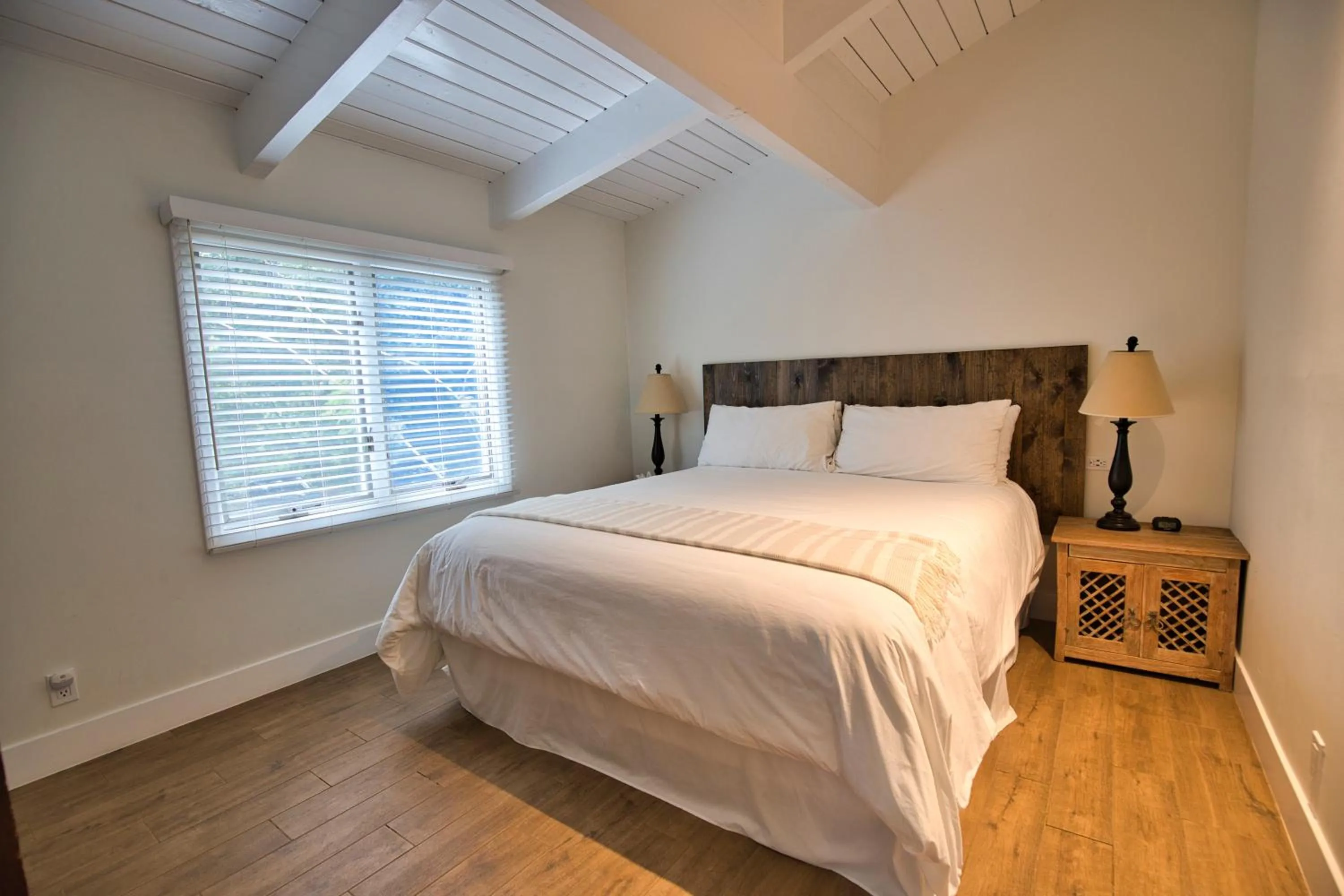 Bedroom, Bed in Circle Bar B Guest Ranch