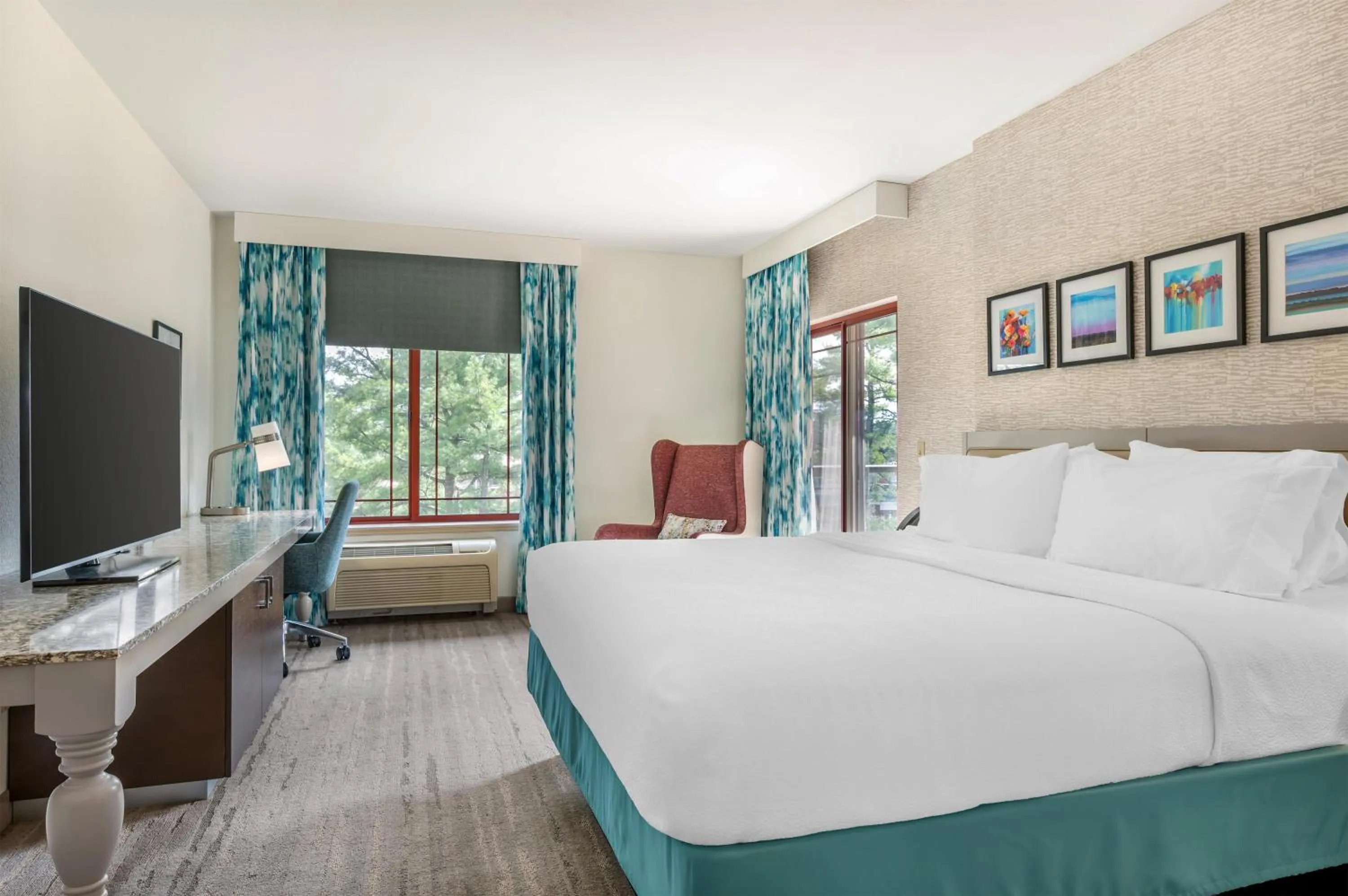 Bed in Hilton Garden Inn Wisconsin Dells