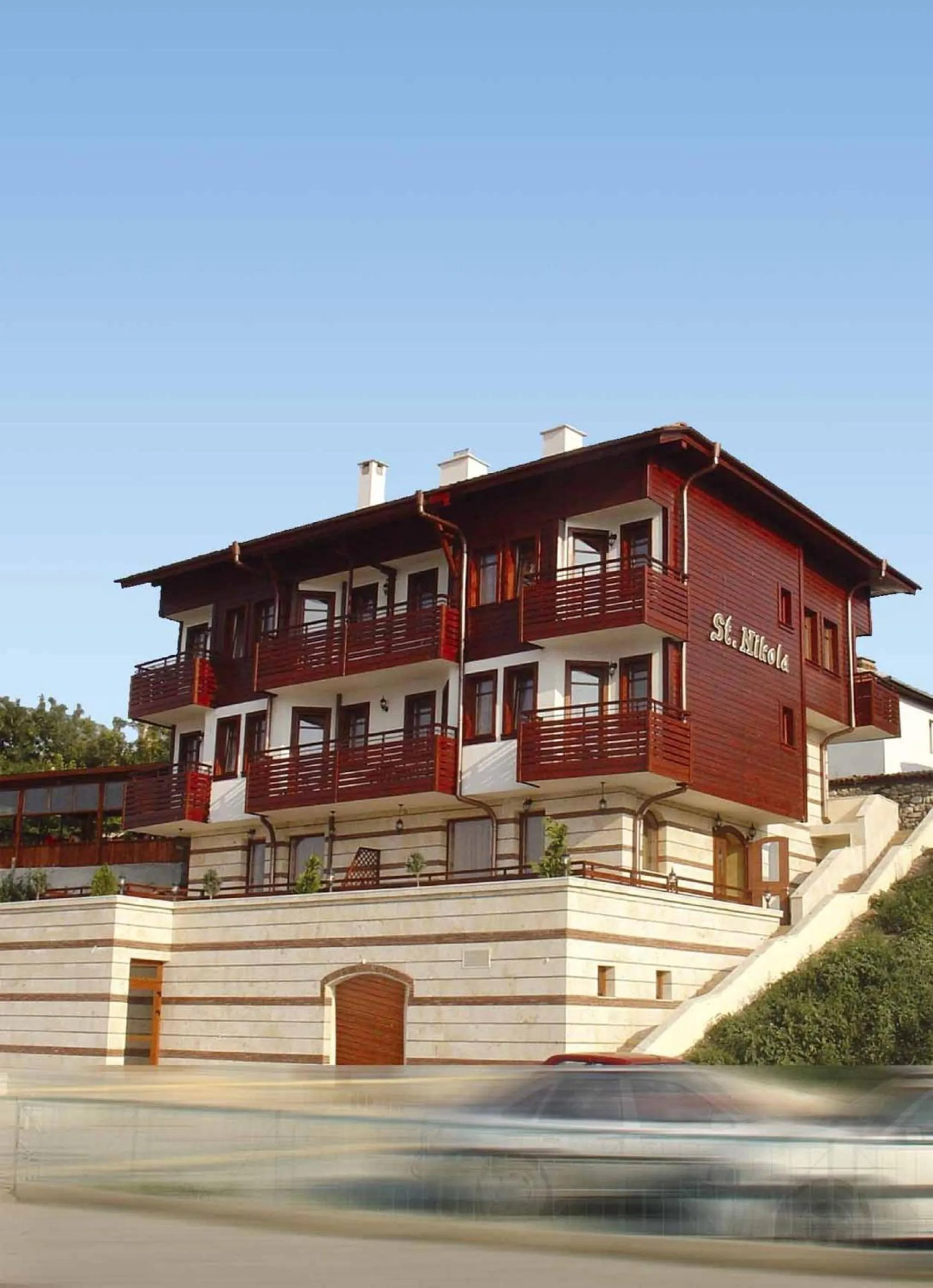 Facade/entrance in Family Hotel Saint Nikola and Free parking