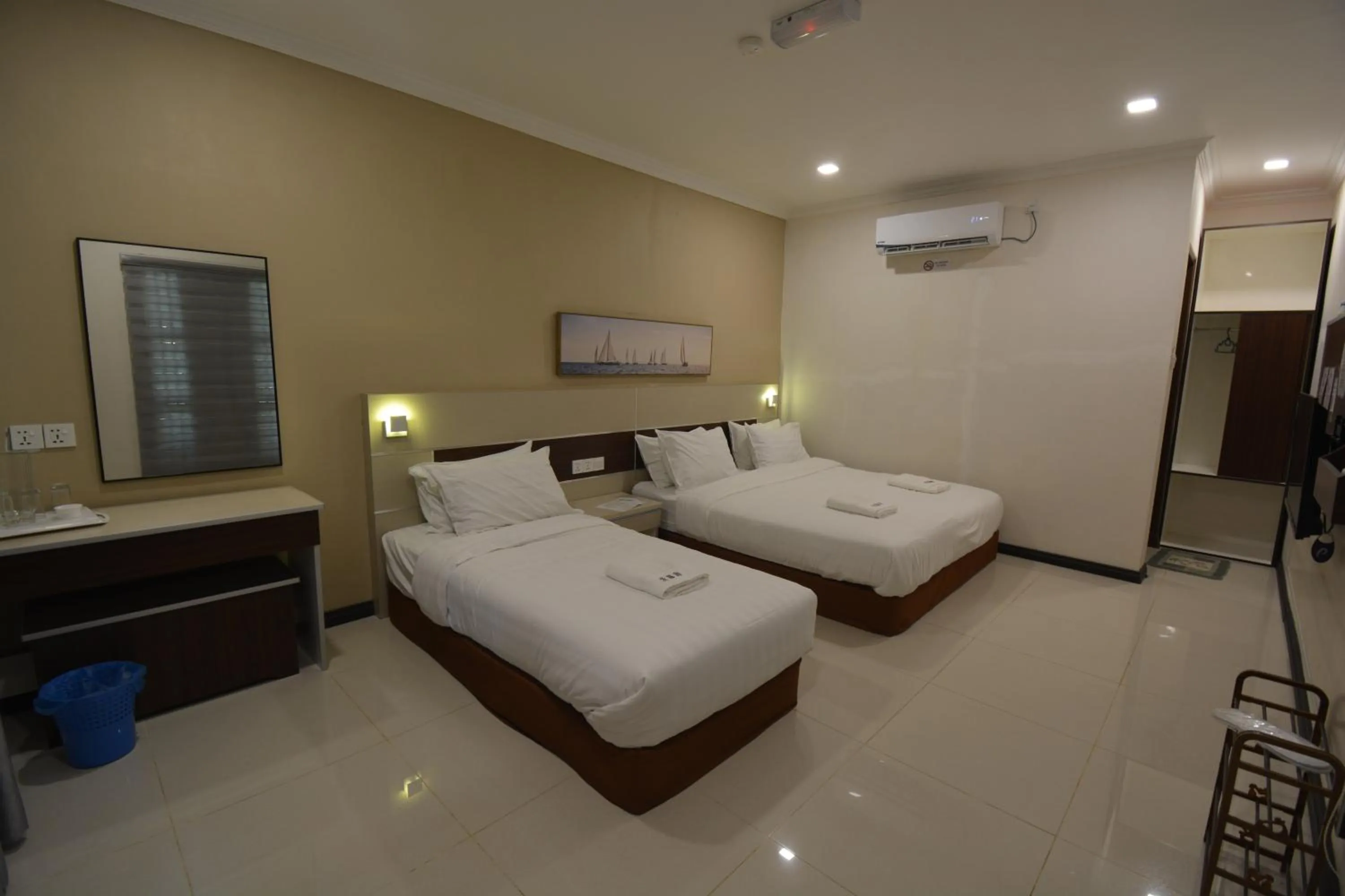 Bed in Hemingway Cottage 海明威度假屋