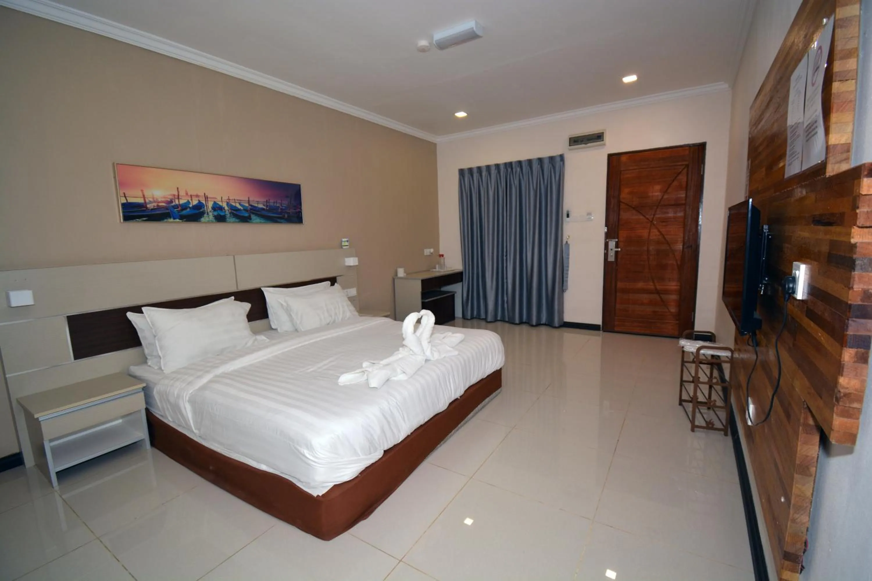 Bed in Hemingway Cottage 海明威度假屋