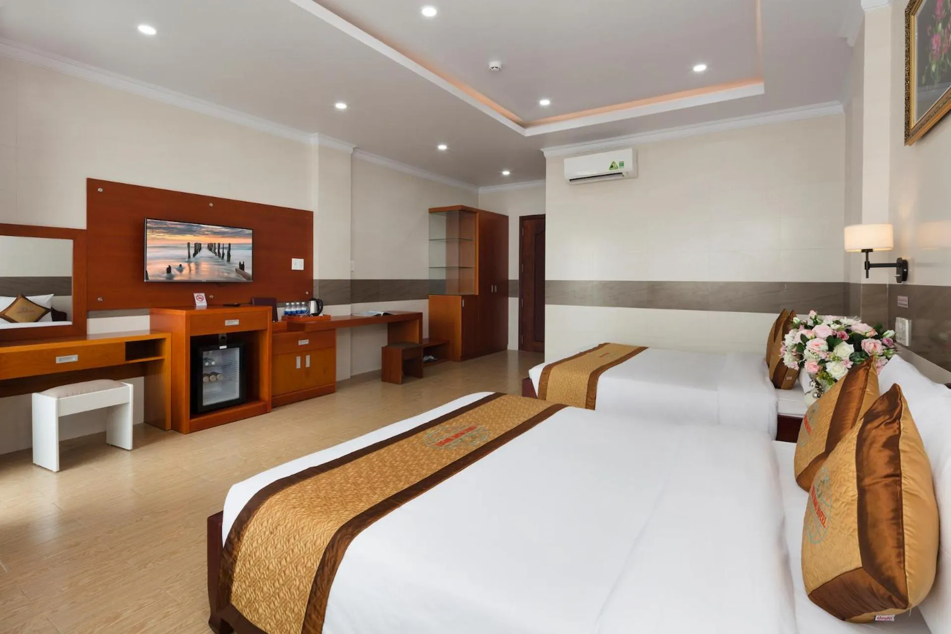 Bed in Phuc Ngoc Hotel