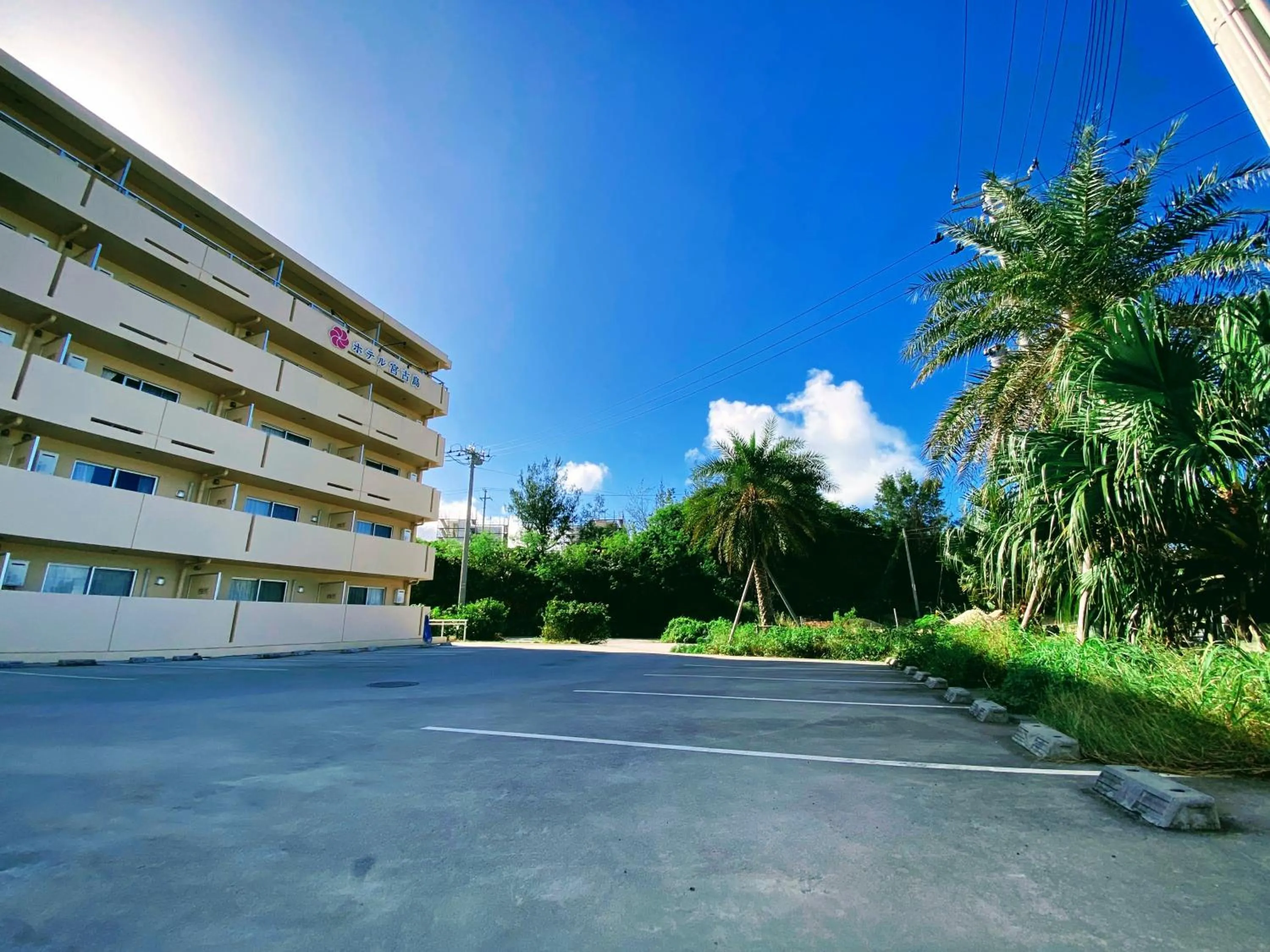 Parking in Hotel Miyakojima