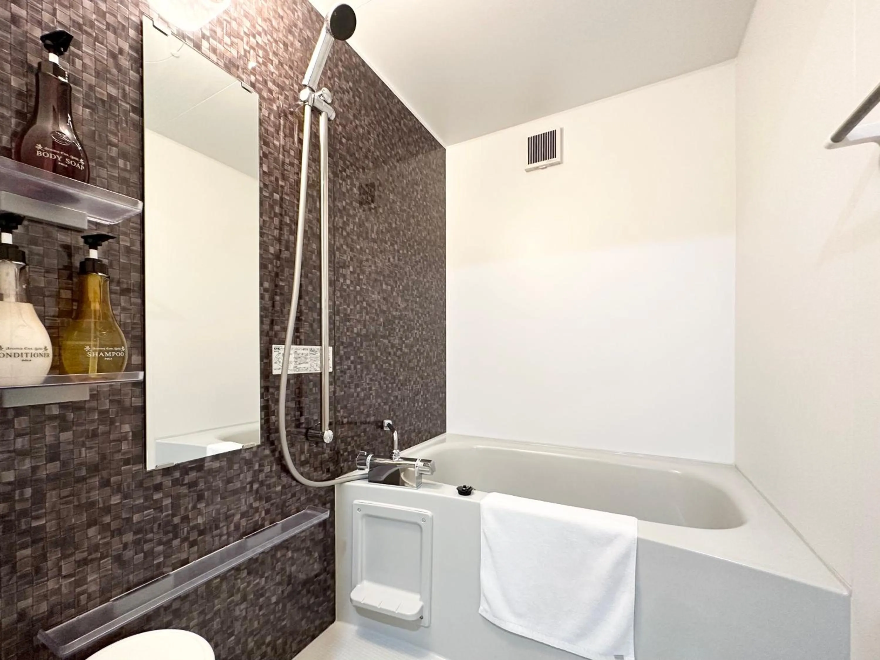 Shower in Hotel Miyakojima