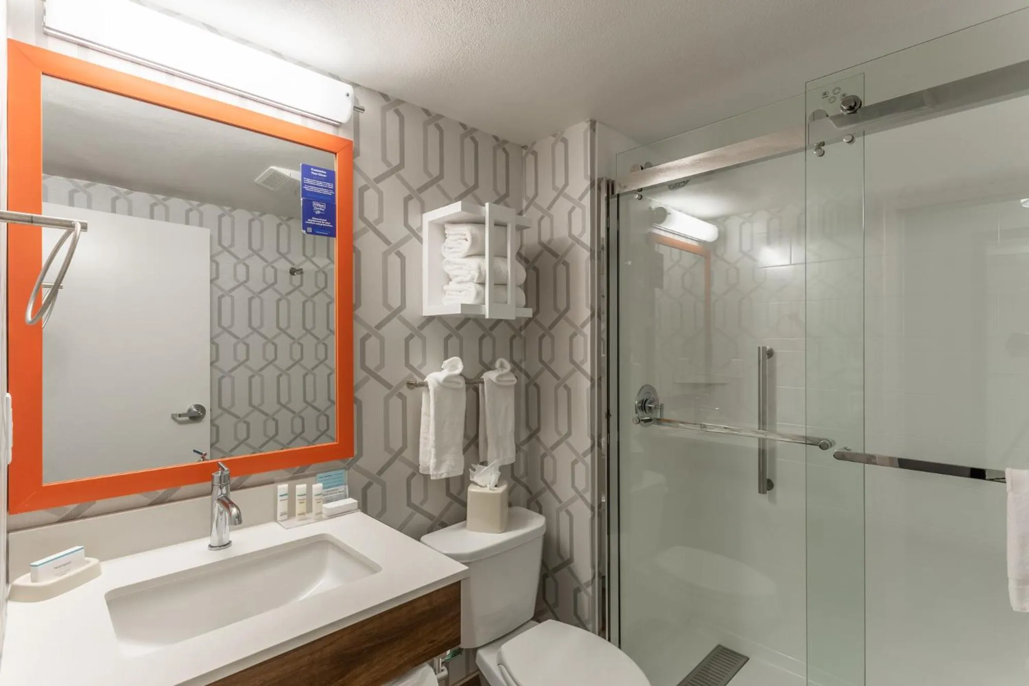 Shower in Hampton Inn Madison East Towne Mall Area