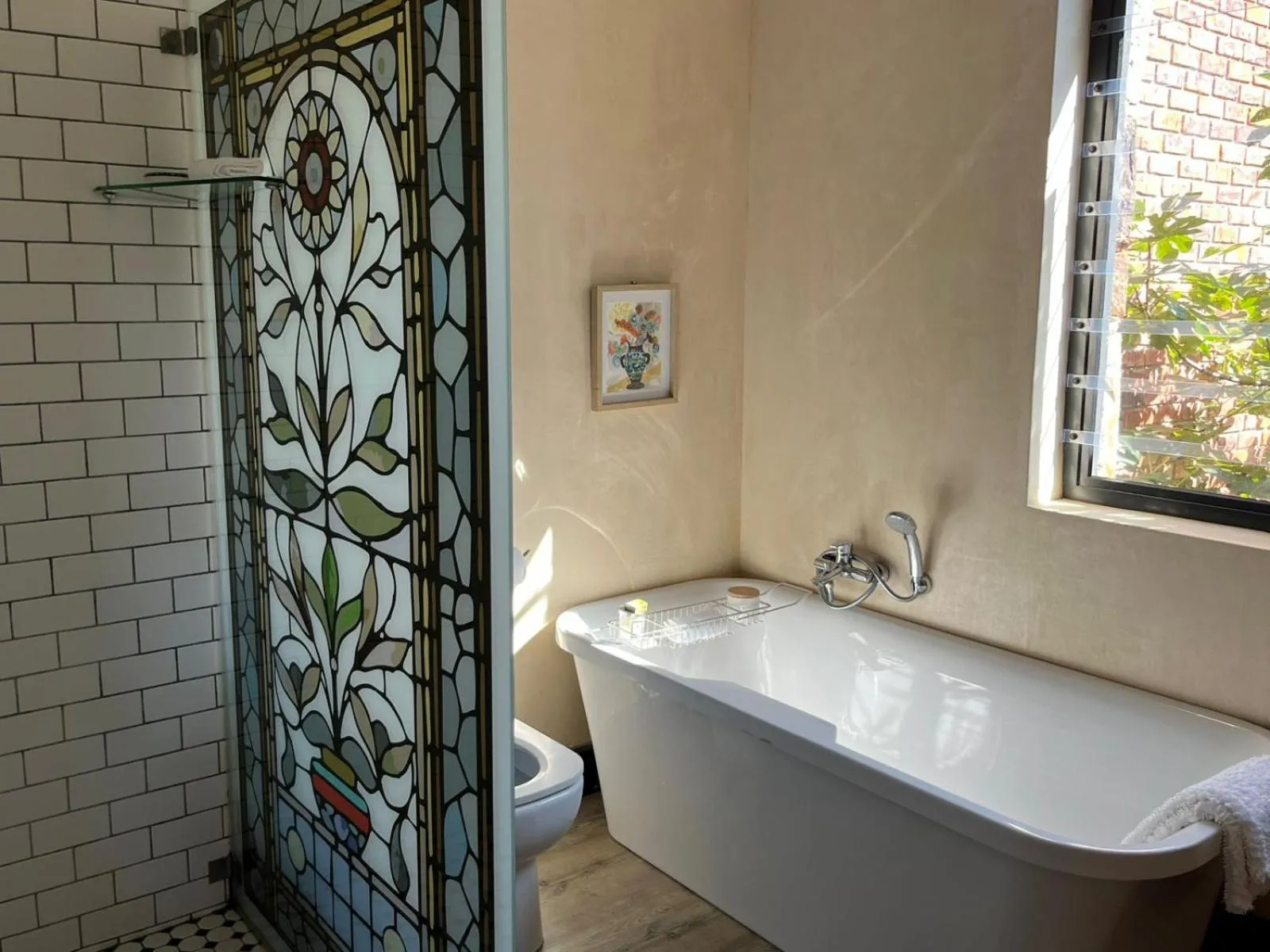 Shower in Narnia Guest House