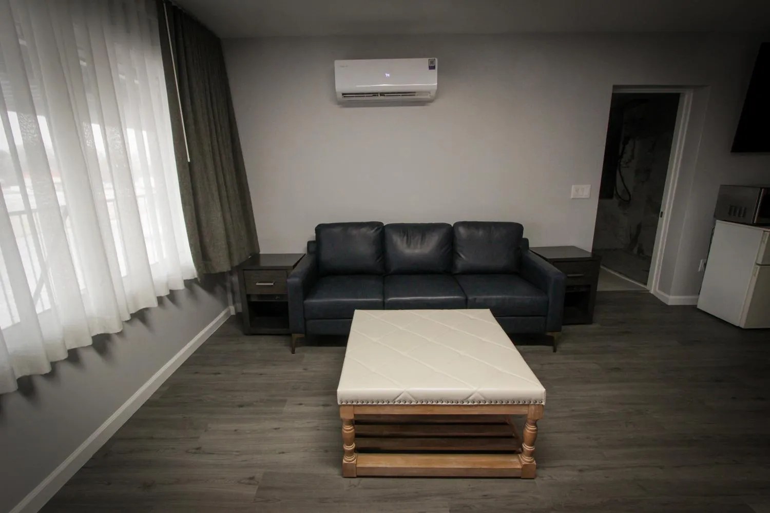 Living room in Envi Boutique Hotel Henderson-Evansville South