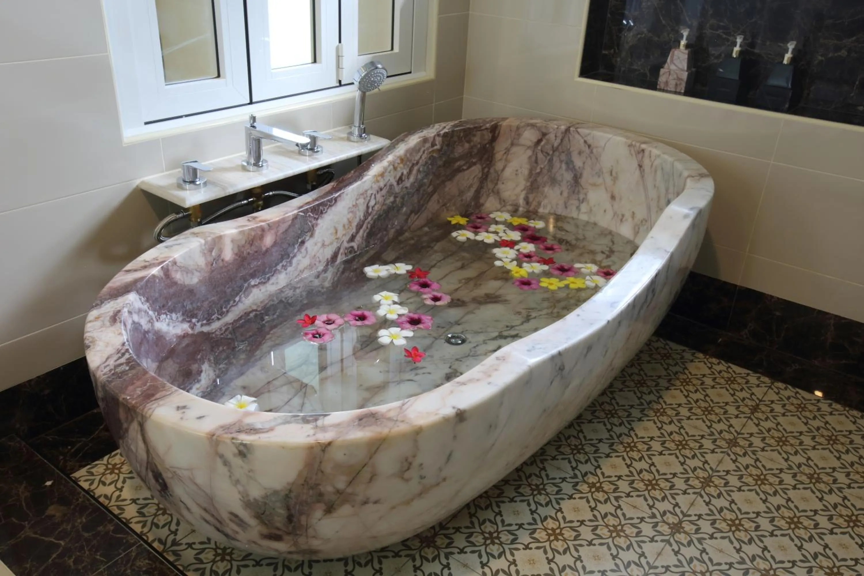 Bathroom in Wis Beach Khanom