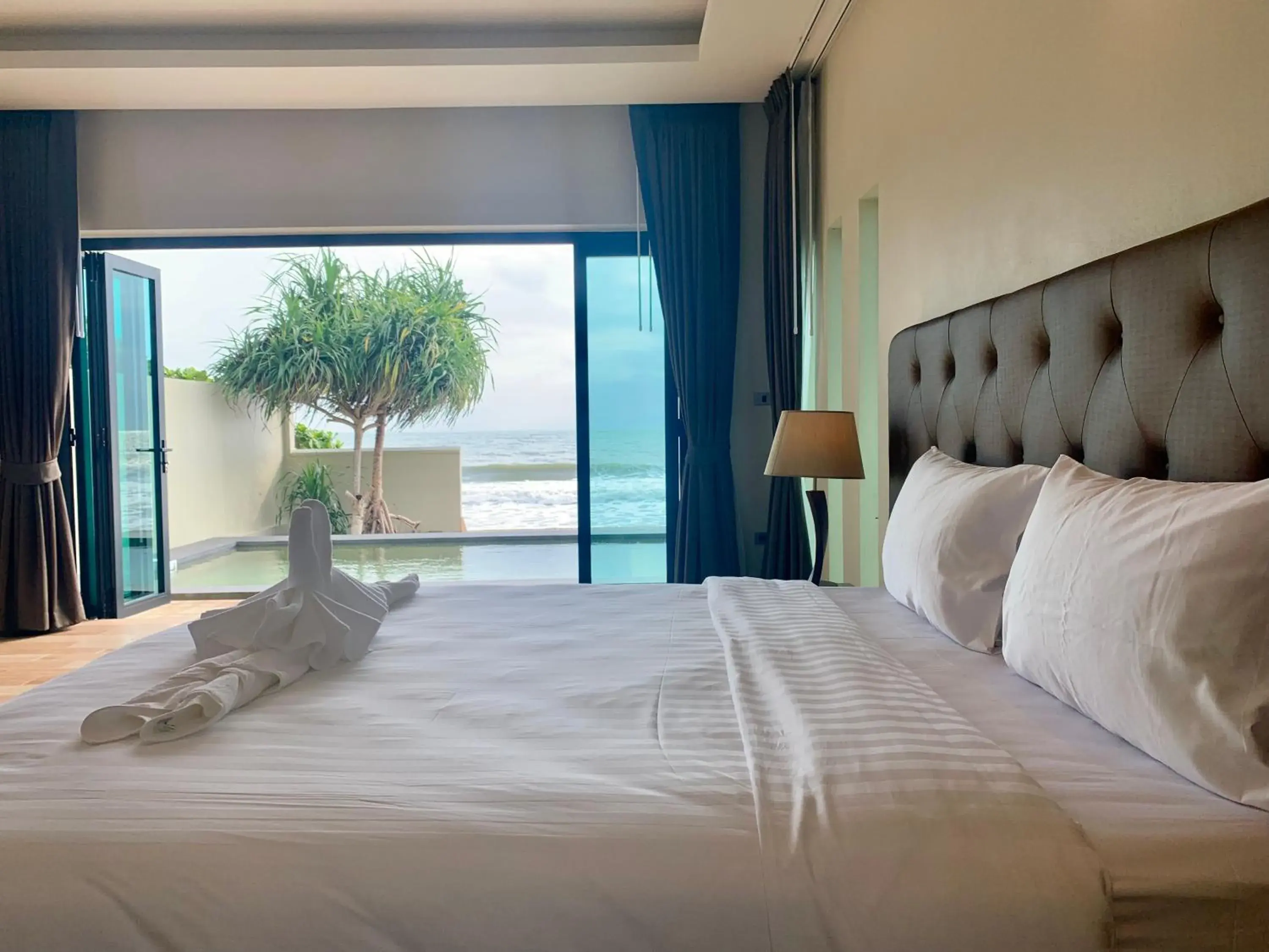 Villa - Beach Front in Wis Beach Khanom Villa - Beach Front in Wis Beach Khanom