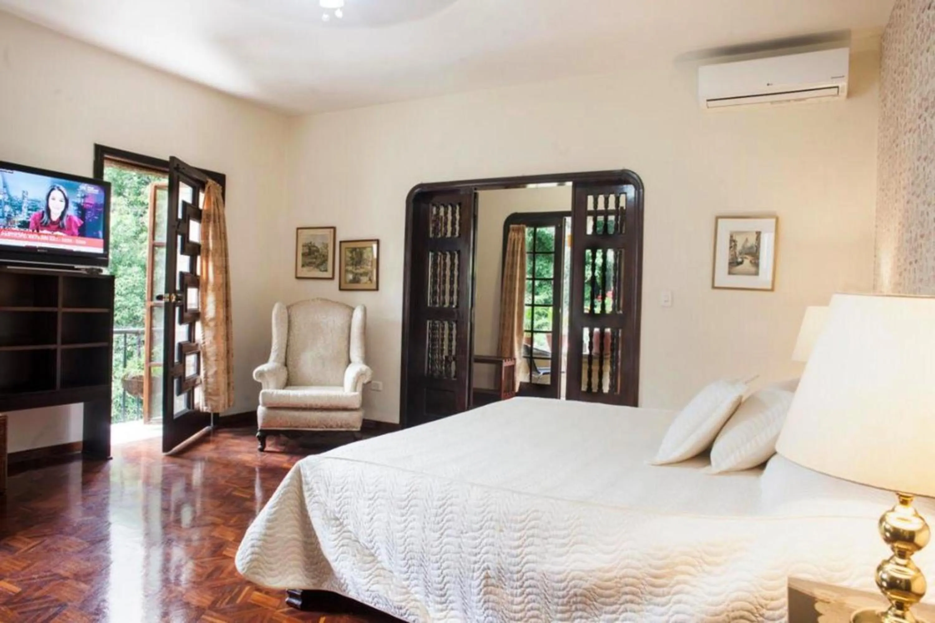 Photo of the whole room, Bed in Hotel Stein Colonial