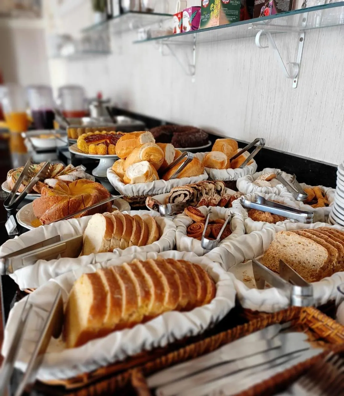 Breakfast in Hotel Cabana Jardim de Flores
