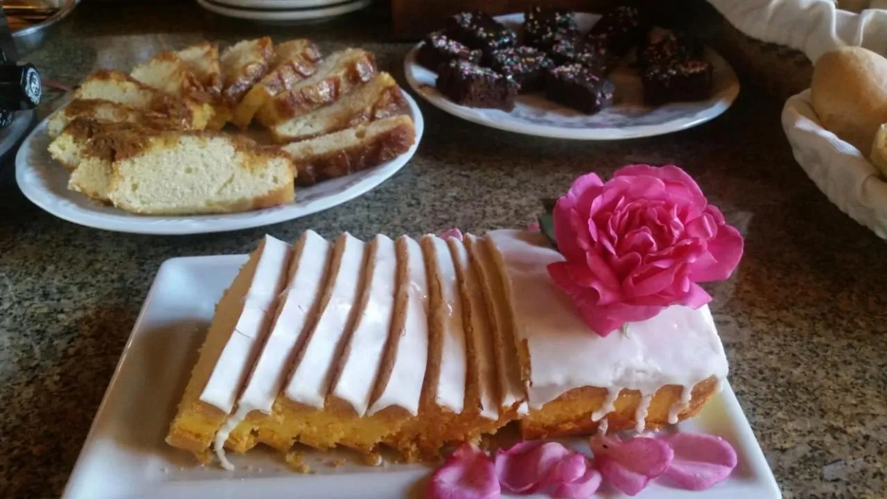 Breakfast in Hotel Cabana Jardim de Flores