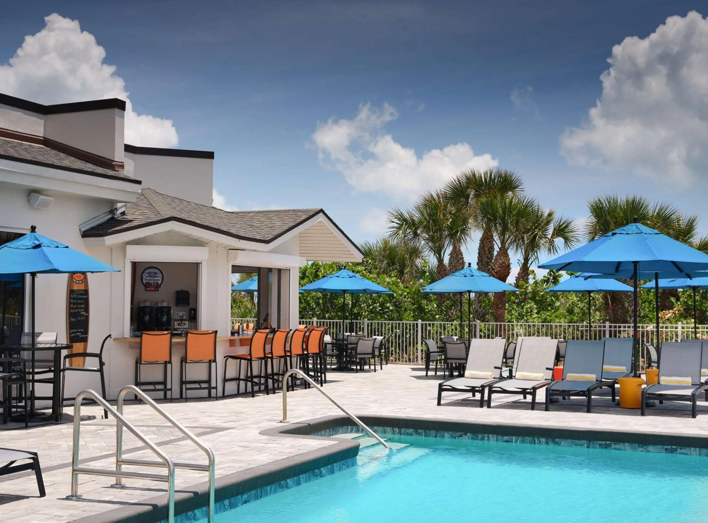 Lounge or bar in Hilton Garden Inn Cocoa Beach-Oceanfront, FL