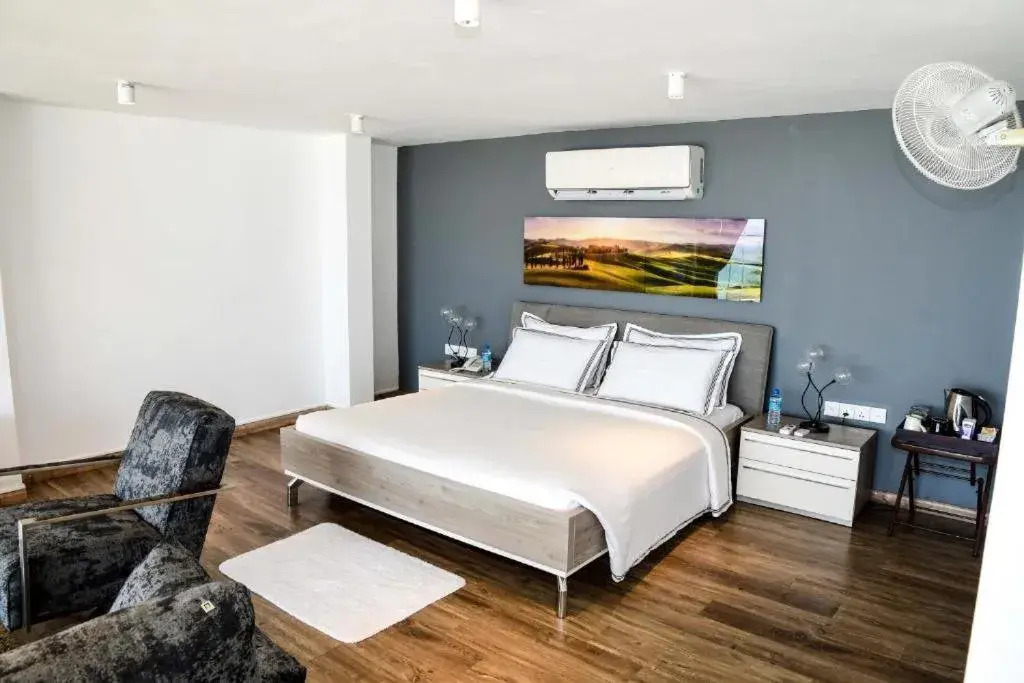 Deluxe Double or Twin Room - single occupancy in Hikka House - Thema Collection Deluxe Double or Twin Room - single occupancy in Hikka House - Thema Collection